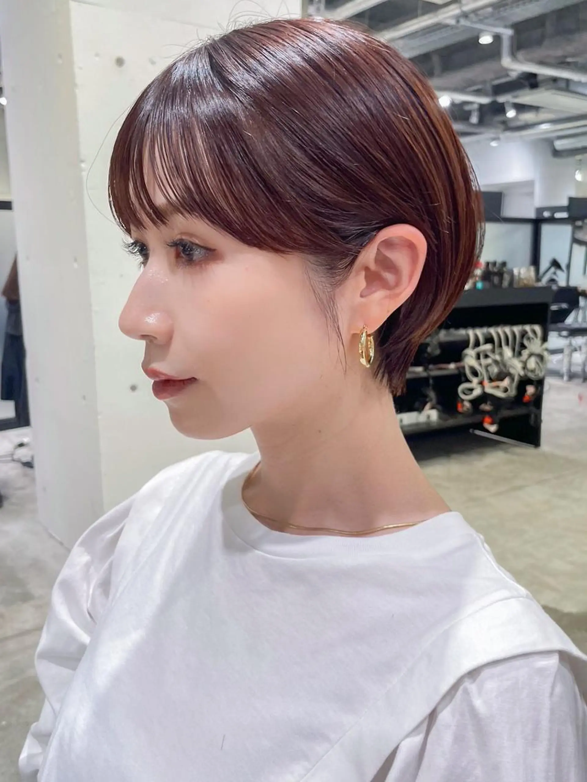 ショート カラー パーマ ヘアアレンジ カシス ショートヘア カット ヘアカラー トリートメント ITbyALBUM 八王子店のヘアスタイル