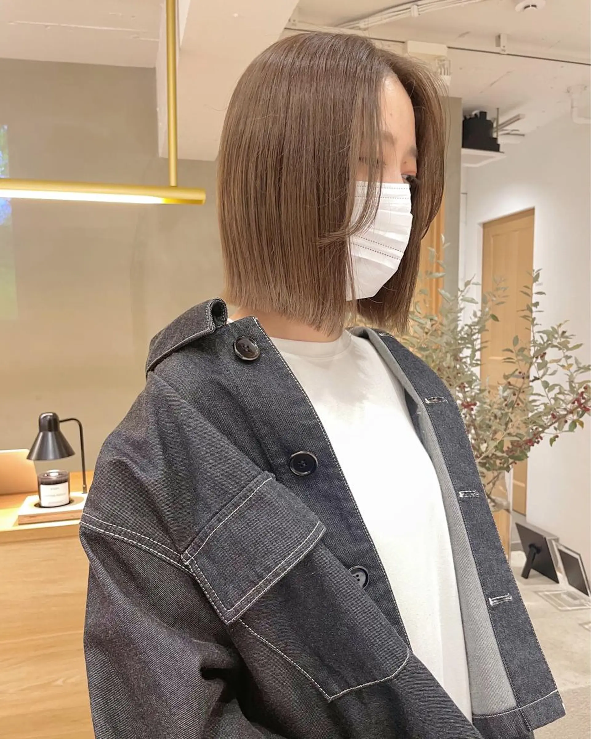 ミディアム カラー 切りっぱなしボブ ベージュカラー ブリーチ ケアブリーチ グレージュ カット ヘアカラー ボブ/ショート 🌟梅田盛一🌟のヘアスタイル
