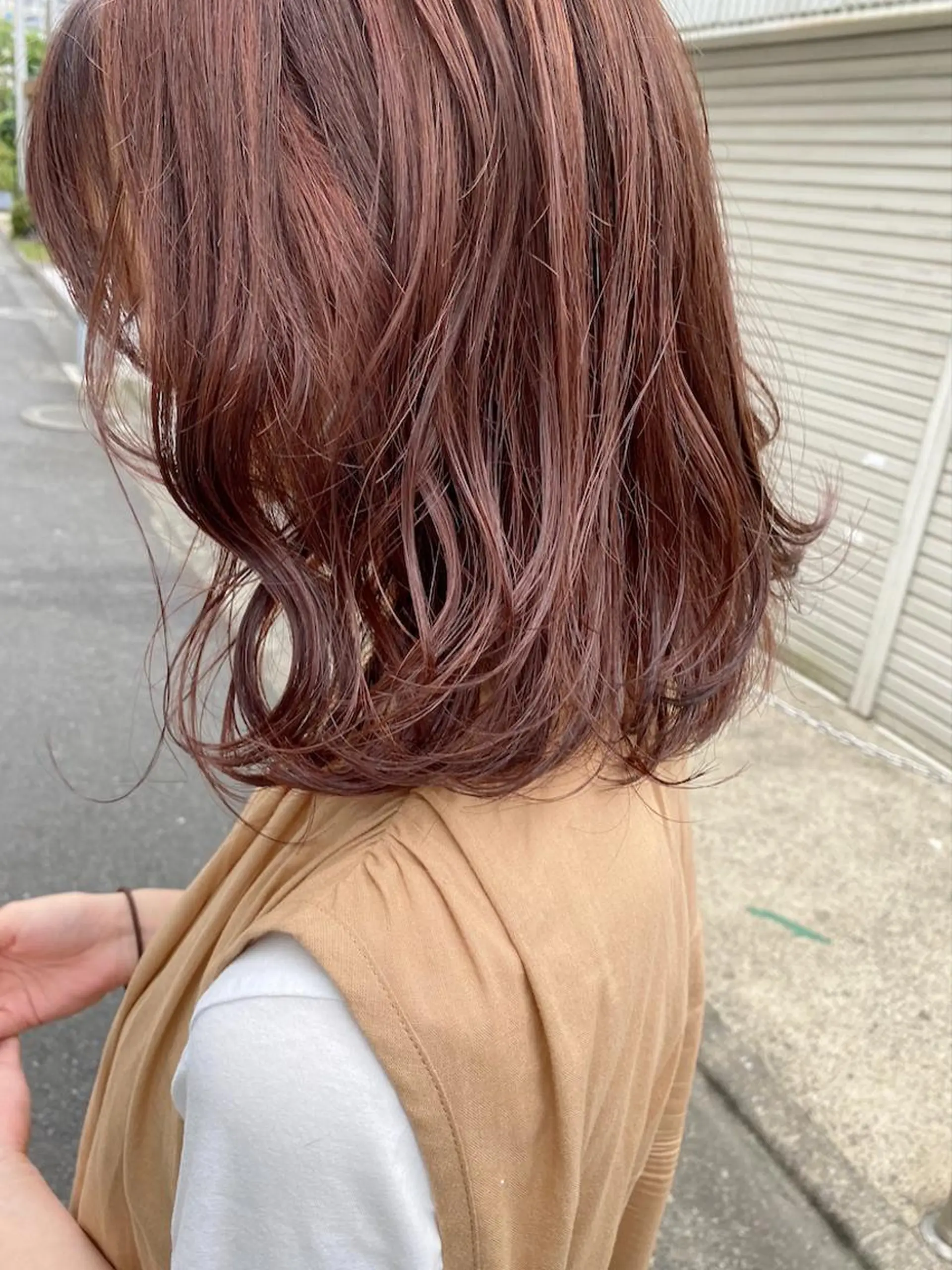ミディアム カラー ベージュカラー ピンクカラー ピンクベージュ カット ヘアカラー 西山梨々/ボブ/ ショート/レイヤーのヘアスタイル
