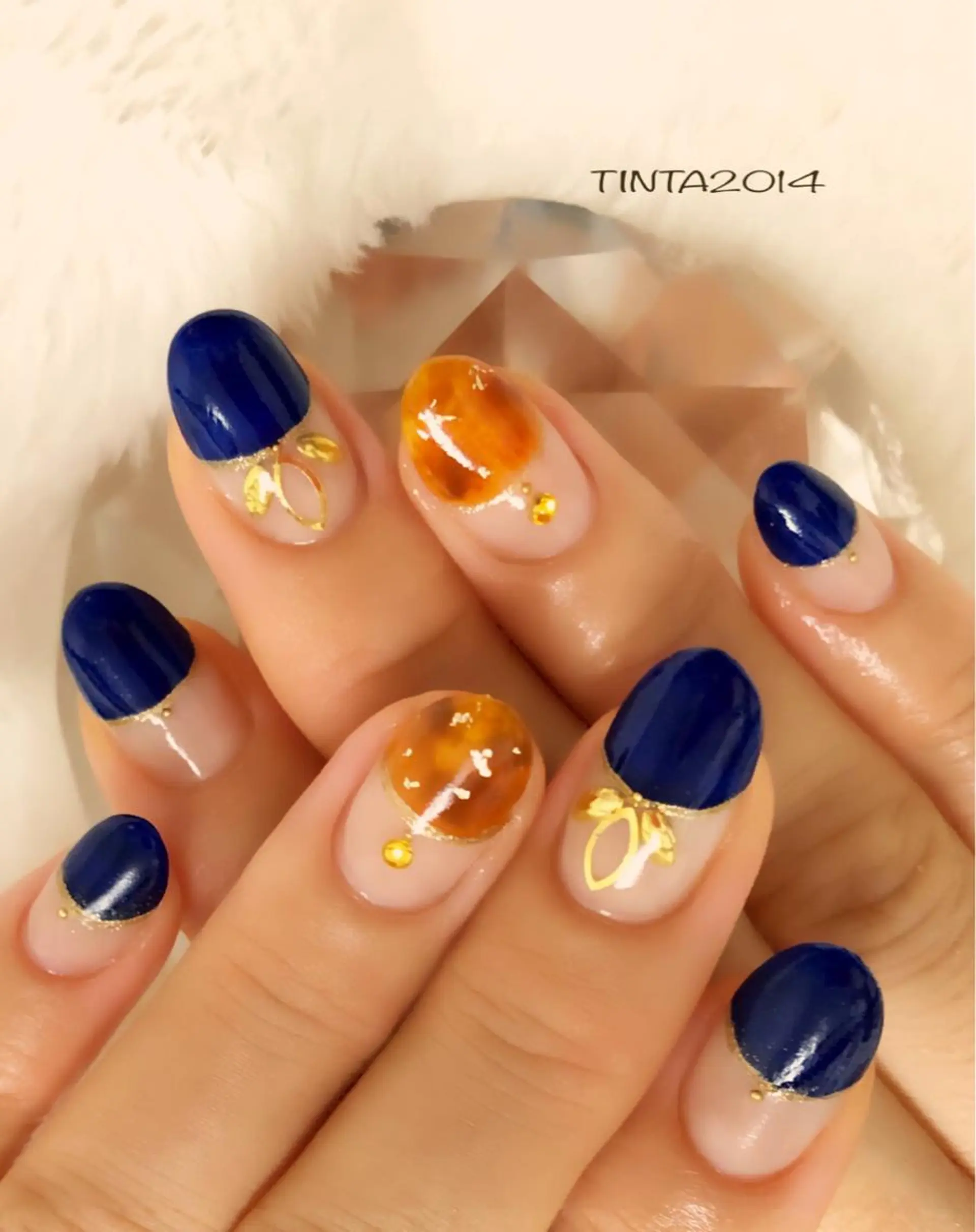 ネイル べっ甲ネイル ネイビー ネイルサロン ティンタ所属・馬場 典子のネイルデザイン
