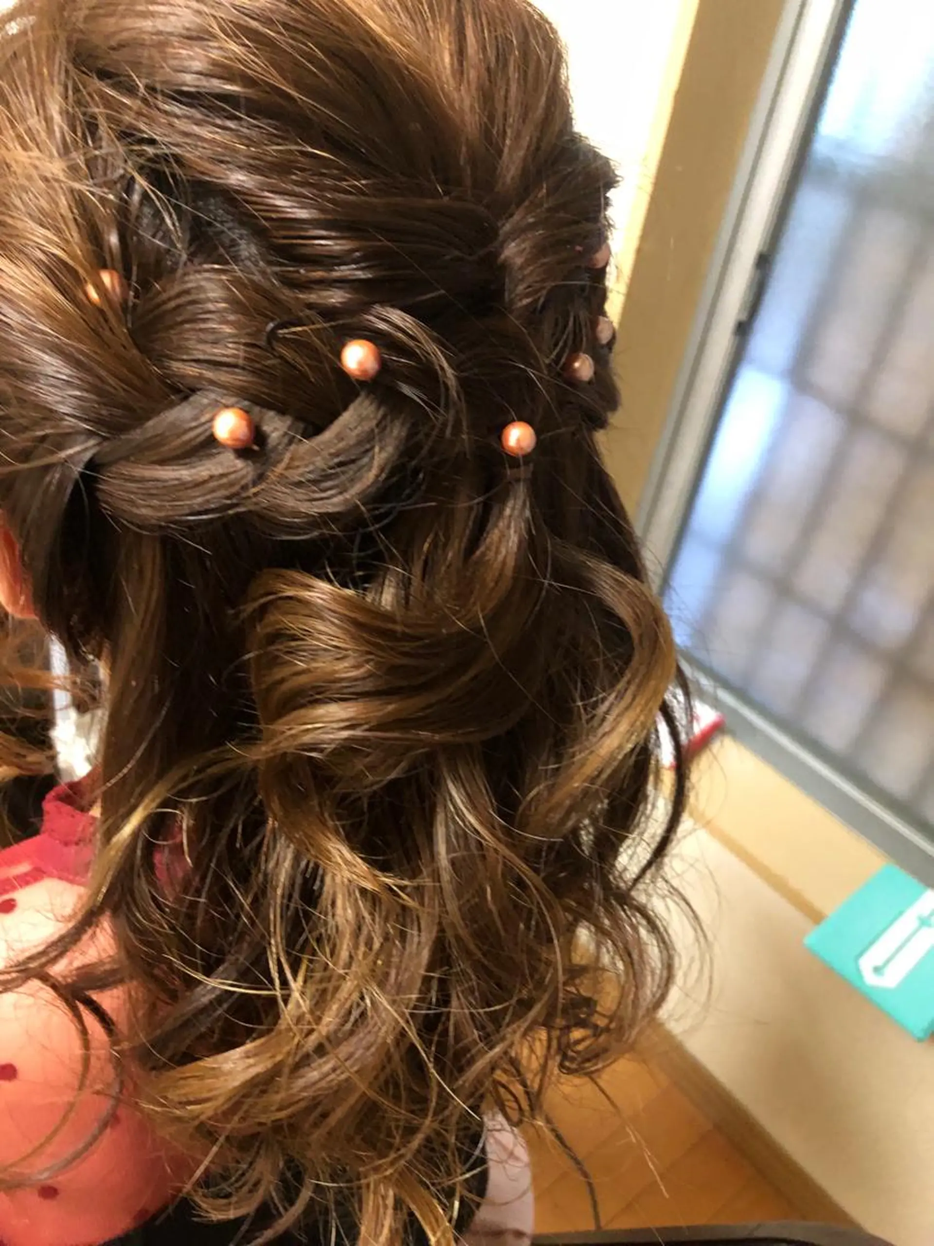 ショート カラー パーマ ヘアアレンジ メンズ キッズ ネイル マツエク・マツパ ハーフアップ 結婚式・ブライダル 結婚式・ブライダル デート ブライダルネイル 銀河 ティンガーラのヘアスタイル