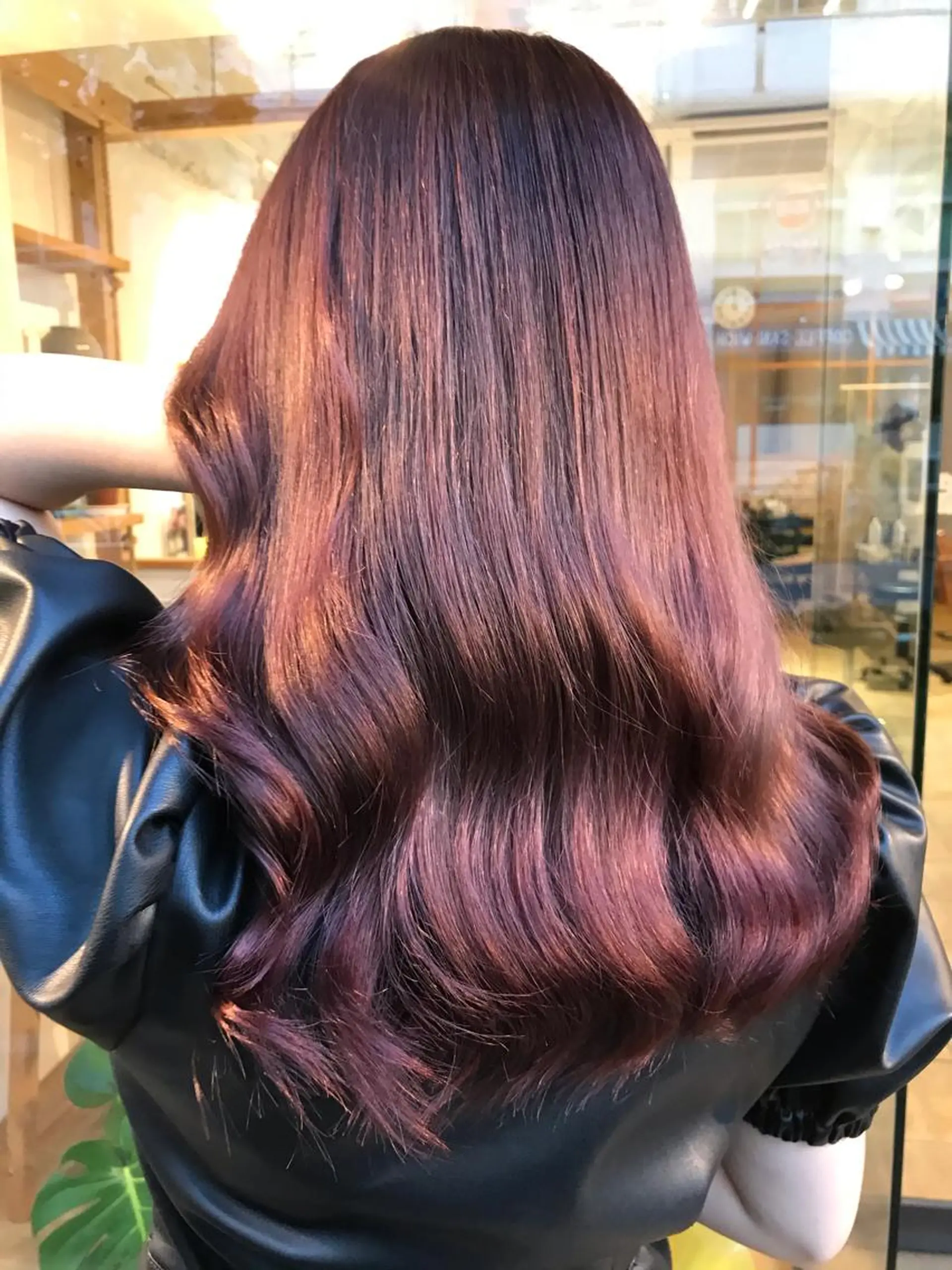 ミディアム 渋谷 ミモザワークス タニグチヨシユキのヘアスタイル