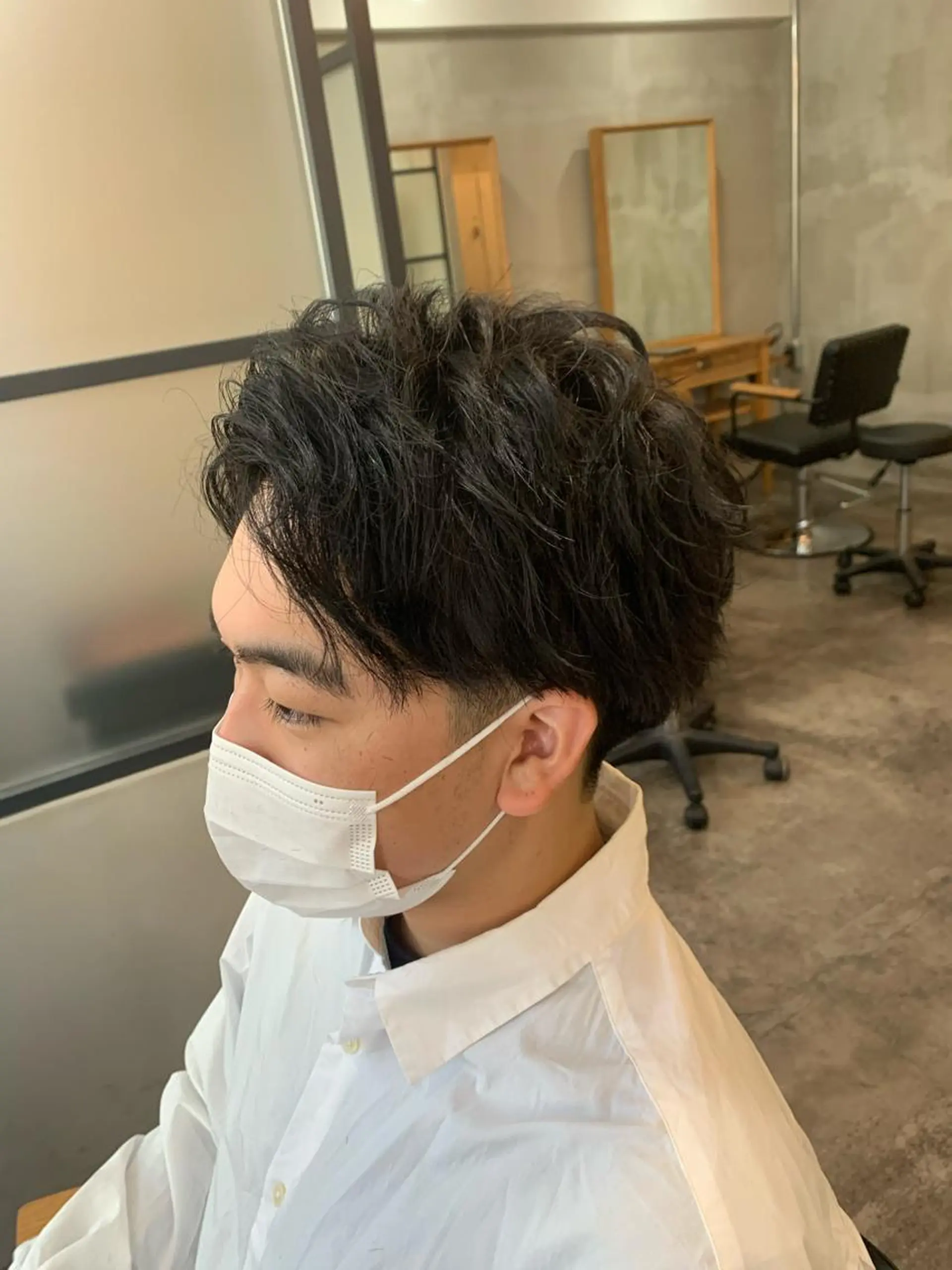 パーマ メンズ ビジネス センターパート 🫧顔まわりレイヤー カット🫧🧼白石輝のヘアスタイル