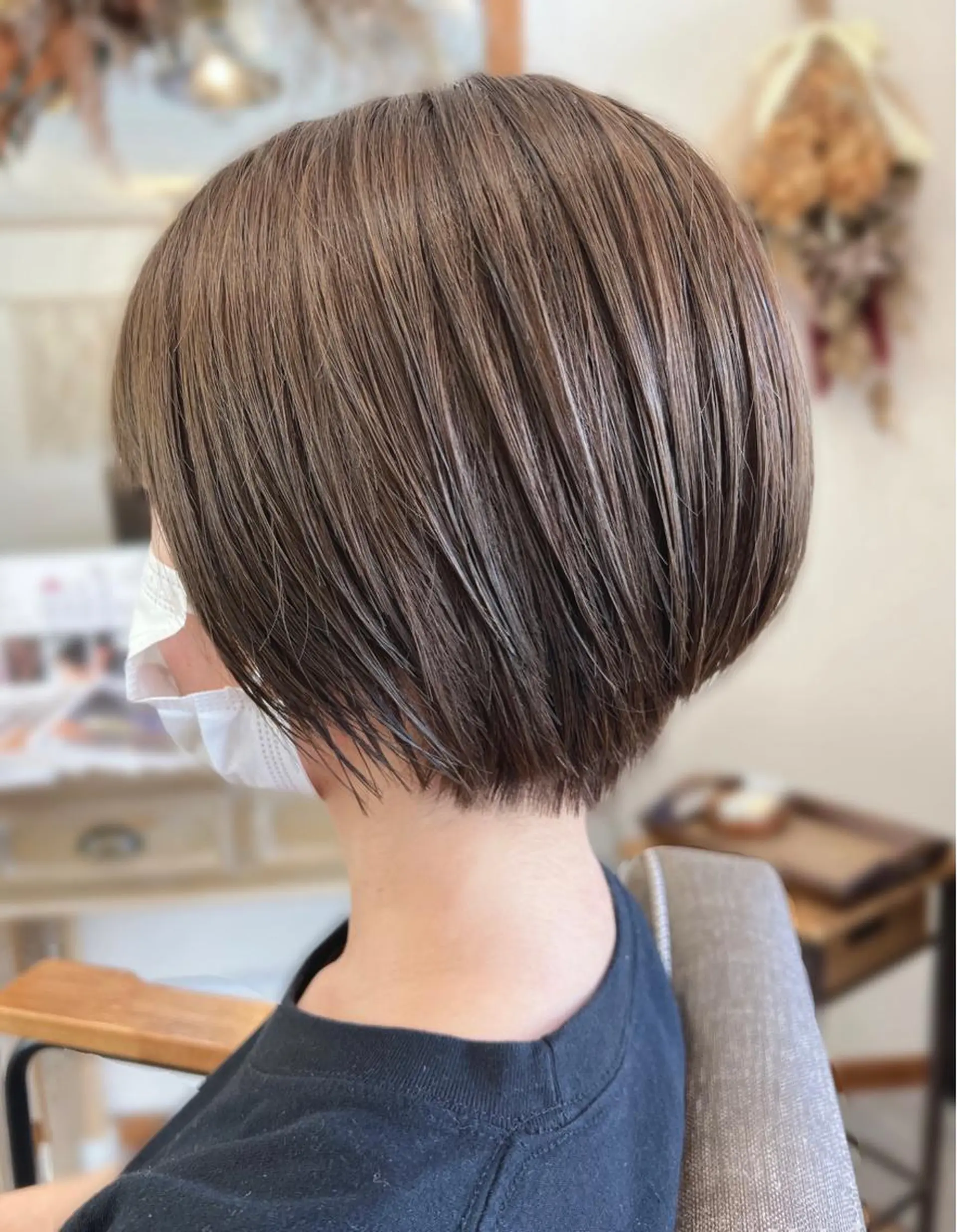 ショート カラー アッシュ ショートヘア ヘアカラー トリートメント hair works raptureのヘアスタイル