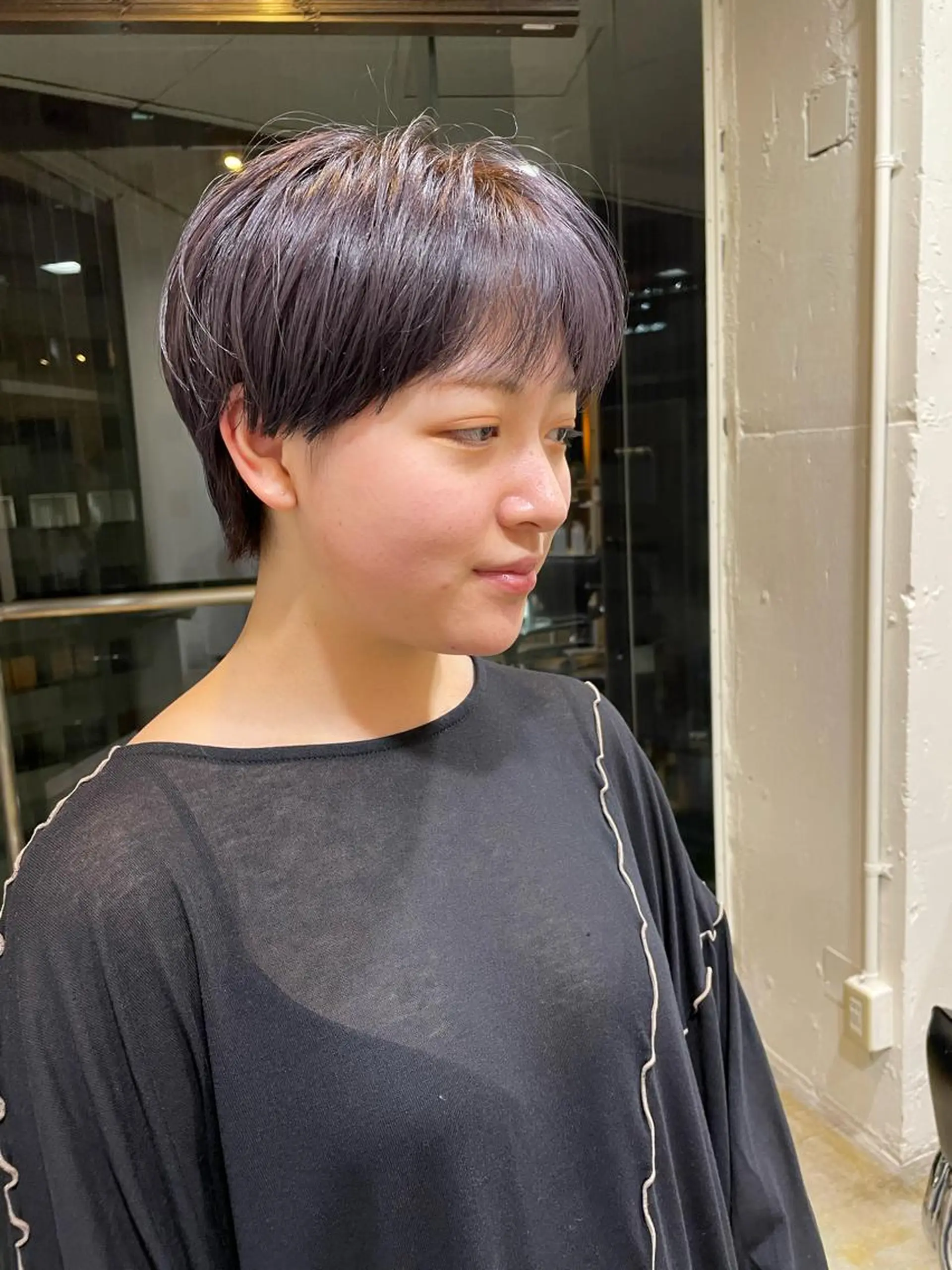ショート カラー アッシュ アッシュグレー ショートヘア カット ヘアカラー トリートメント レイヤー／似合わせ TAKUYAのヘアスタイル