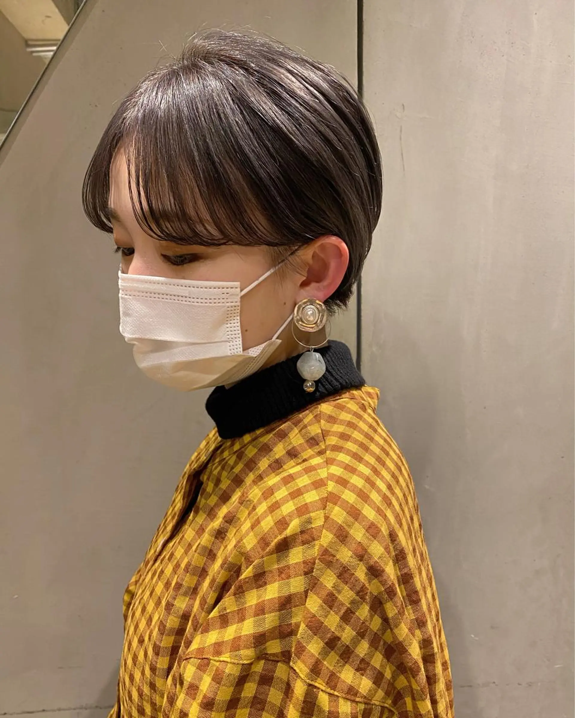 ショート カラー ダークグレー ショートヘア ヘアカラー トリートメント ショート・ボブ MIKUのヘアスタイル