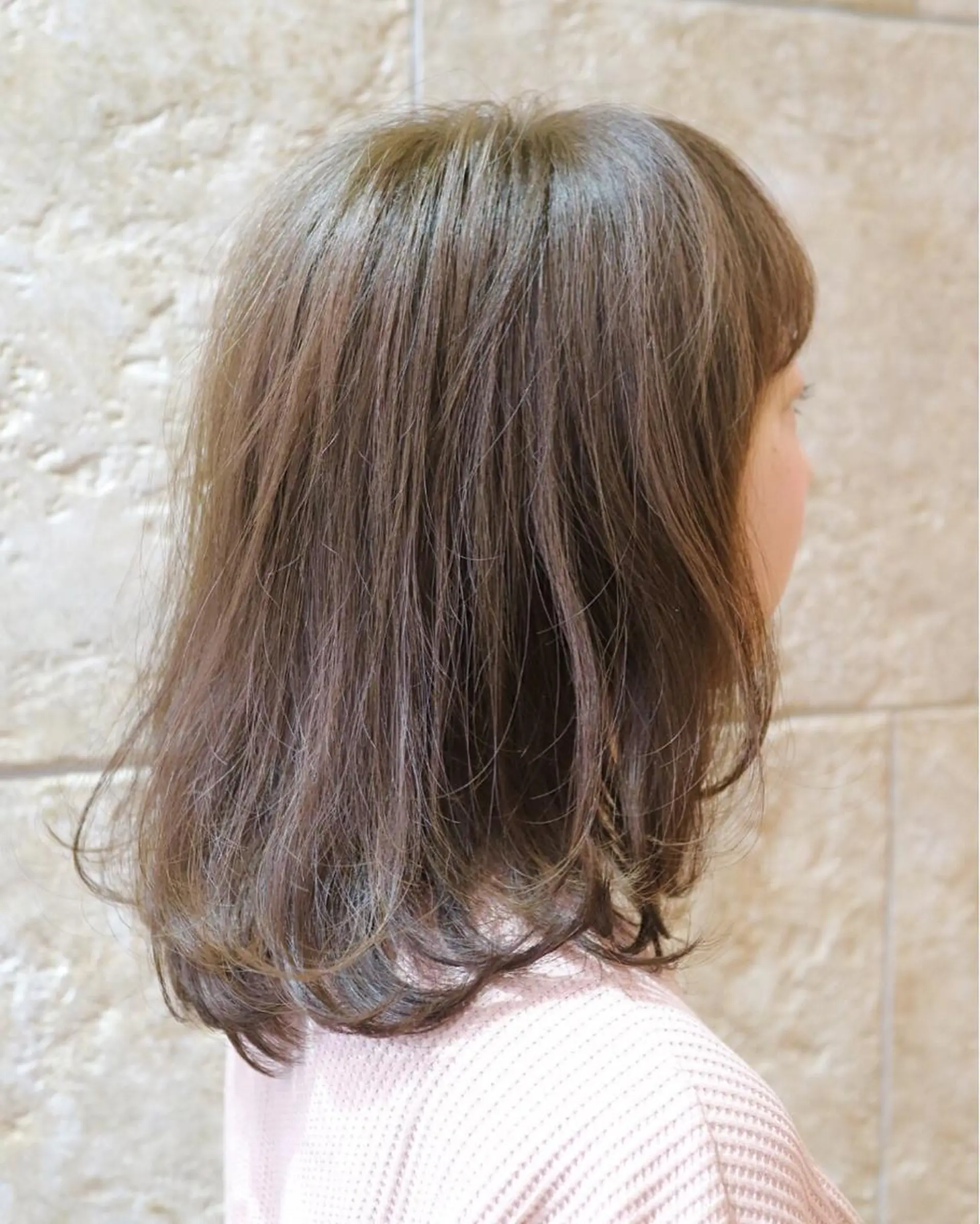 ミディアム カラー ベージュカラー ラベンダーカラー カット ヘアカラー トリートメント 斉藤 貴也のヘアスタイル