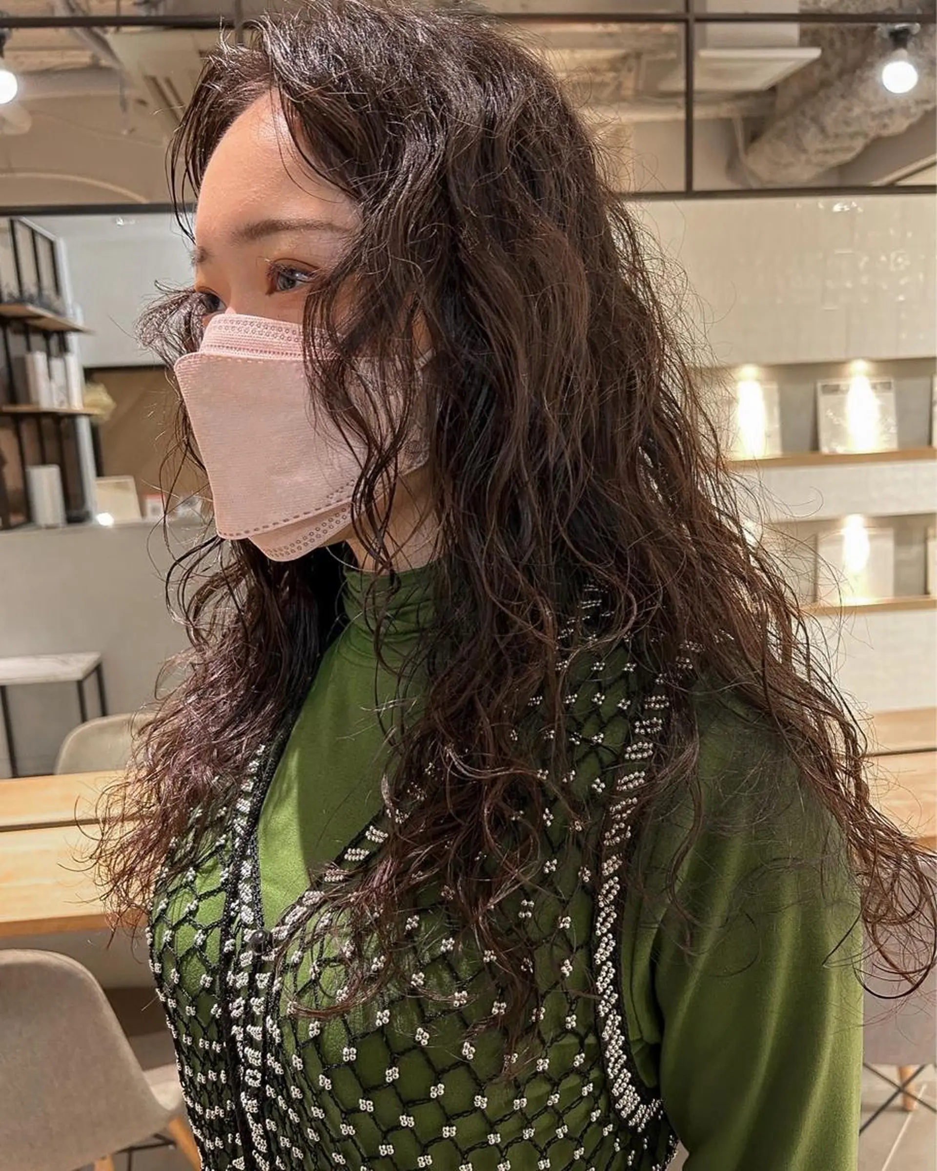 ロング パーマ カット パーマ トリートメント Loom.所属・村上雅人 ナチュラルモードのヘアスタイル