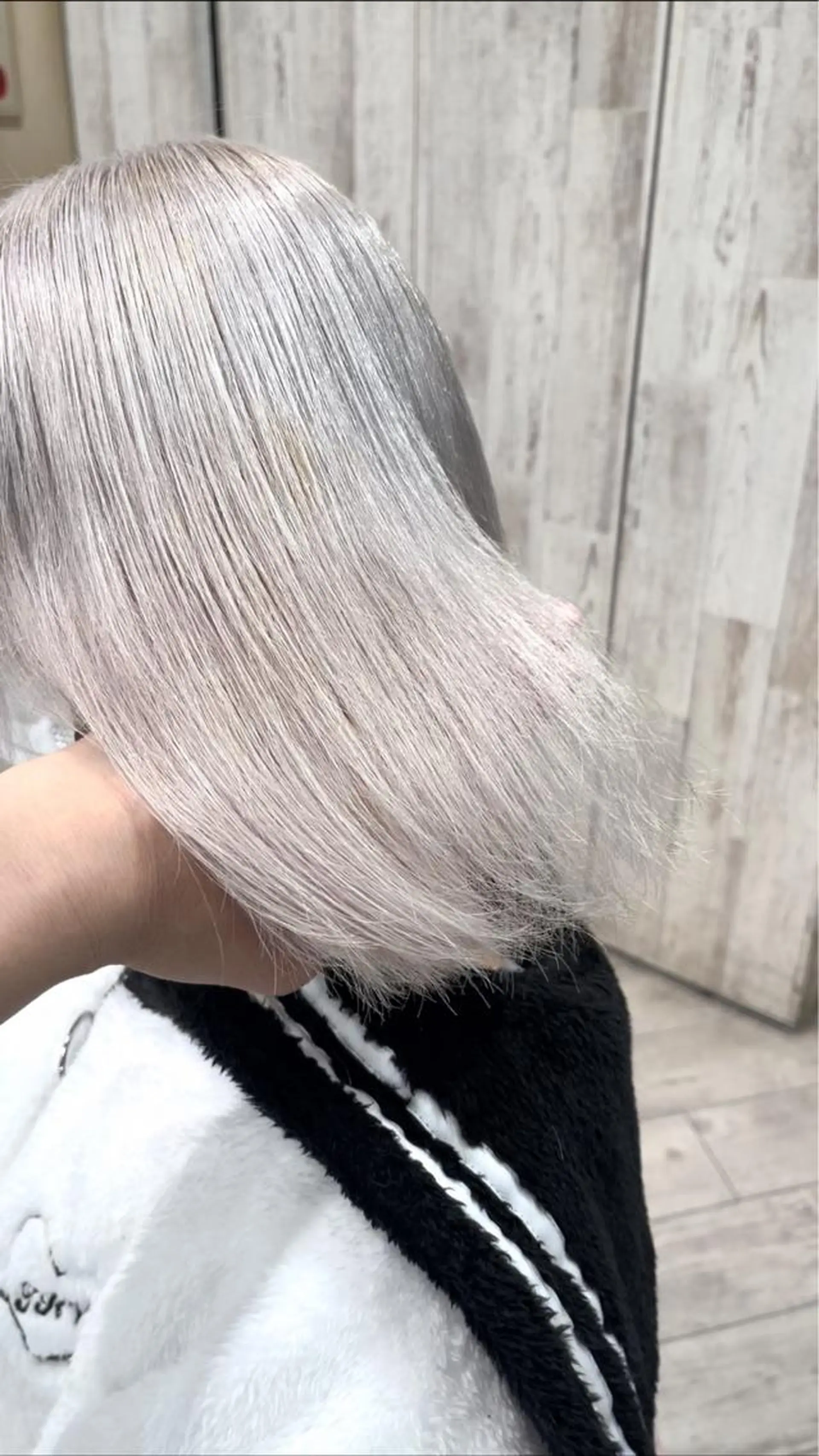 ロング カラー 高島大登/顔周り /ミルクティーのヘアスタイル