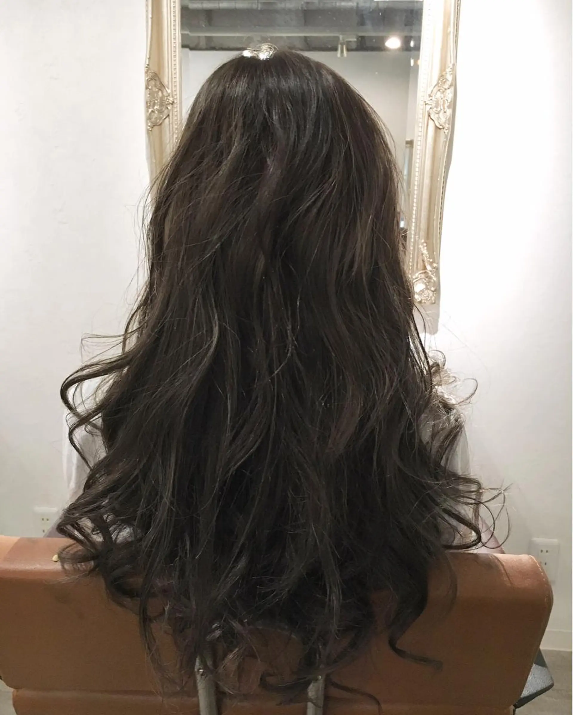 セミロング カラー 透明感カラー ダークグレー ダークグレージュ グレージュ ハイライトカラー JIL BLAN 京都のヘアスタイル