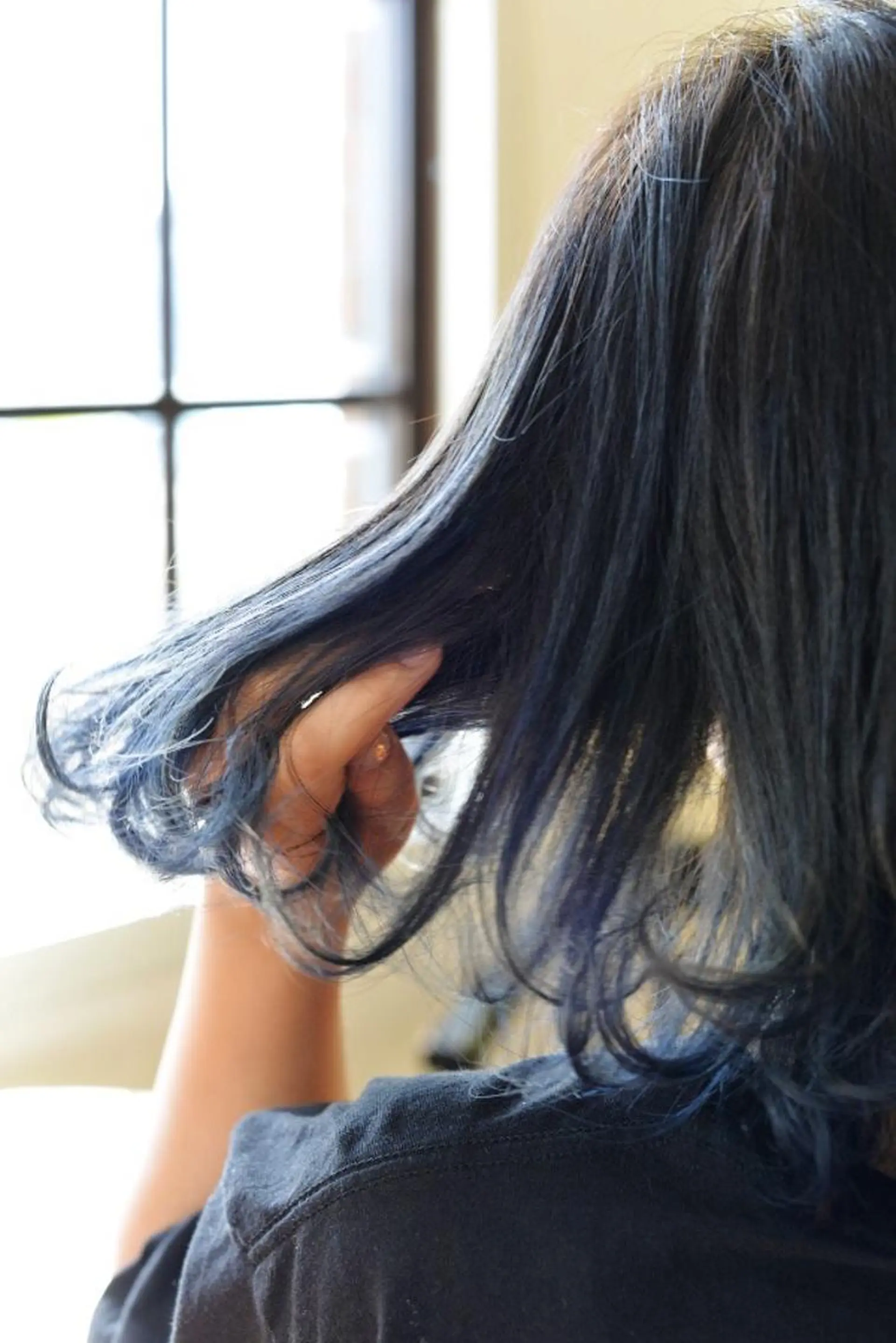 カラー ブルーカラー ブルージュ 大嶋 宏隆のヘアスタイル