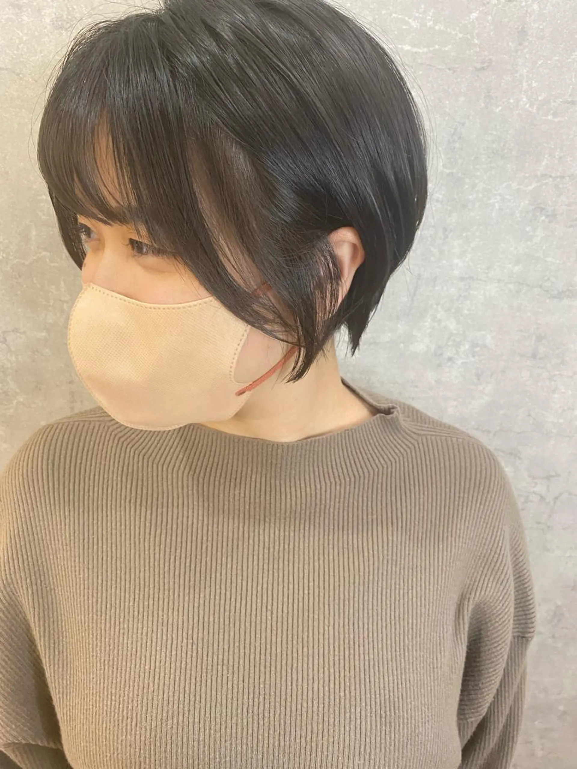 ショート 丸みショート 天使の羽バング・フェザーバング ショートヘア サイドバング カット トリートメント TETOTE三宮店所属・HATTORI KEISUKEのヘアスタイル