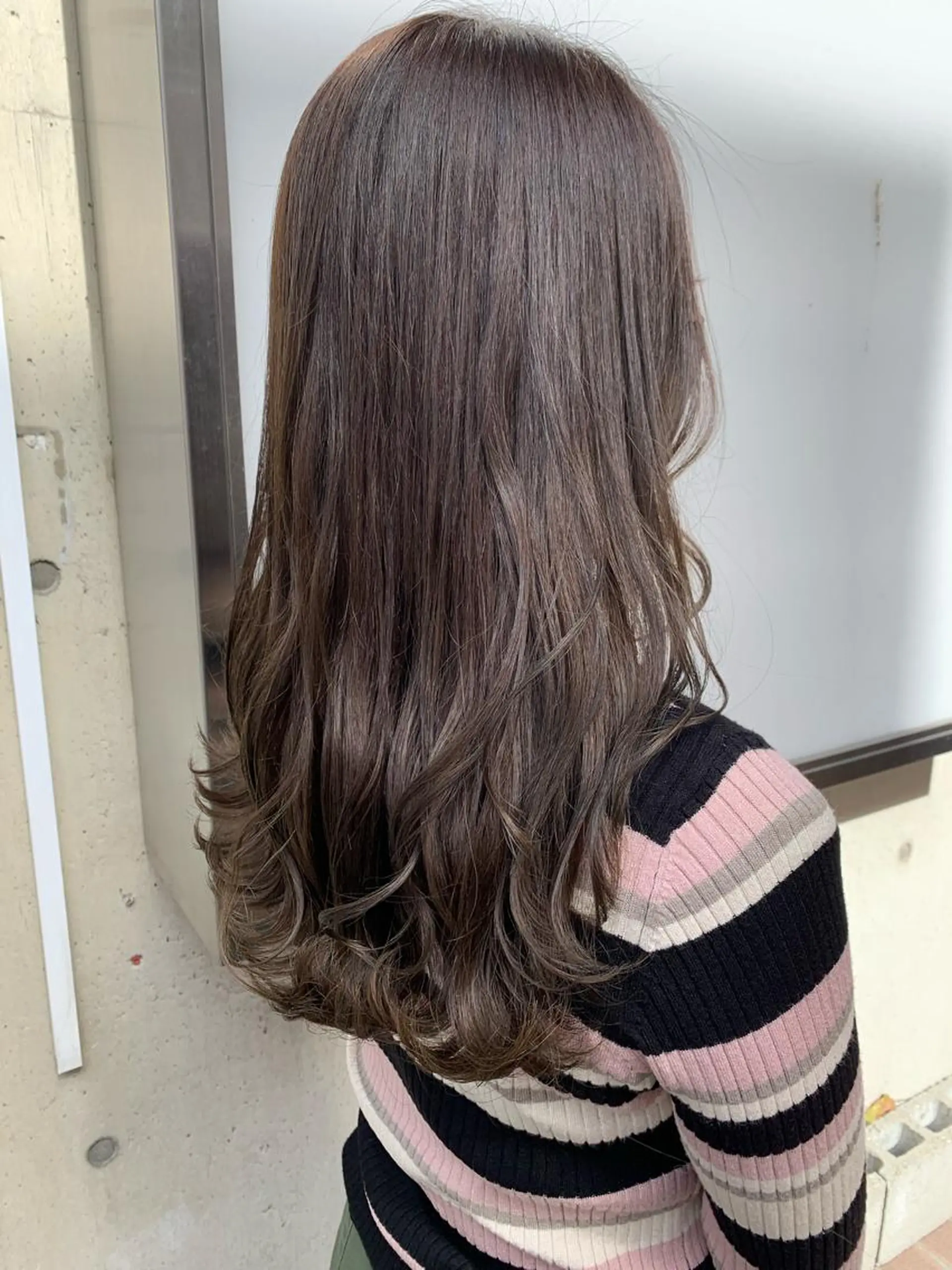 ロング カラー 透明感カラー グレージュ ヘアカラー theF___ yukoのヘアスタイル