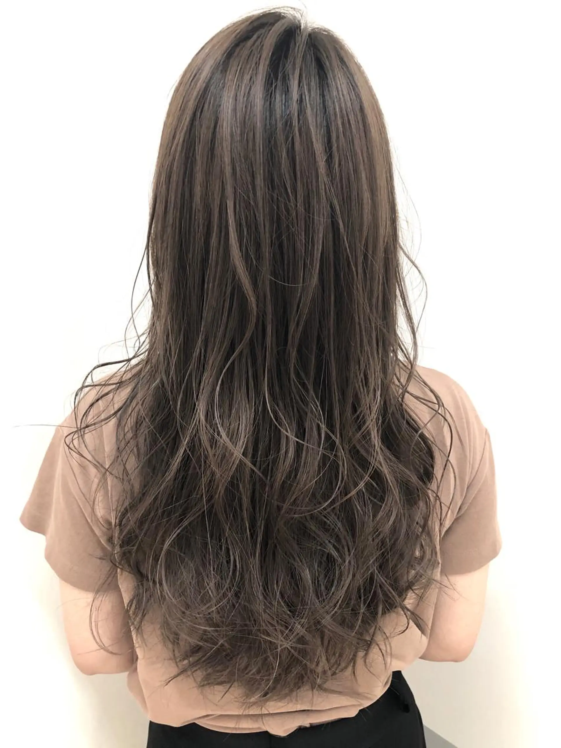 ロング カラー OFF YUYAのヘアスタイル