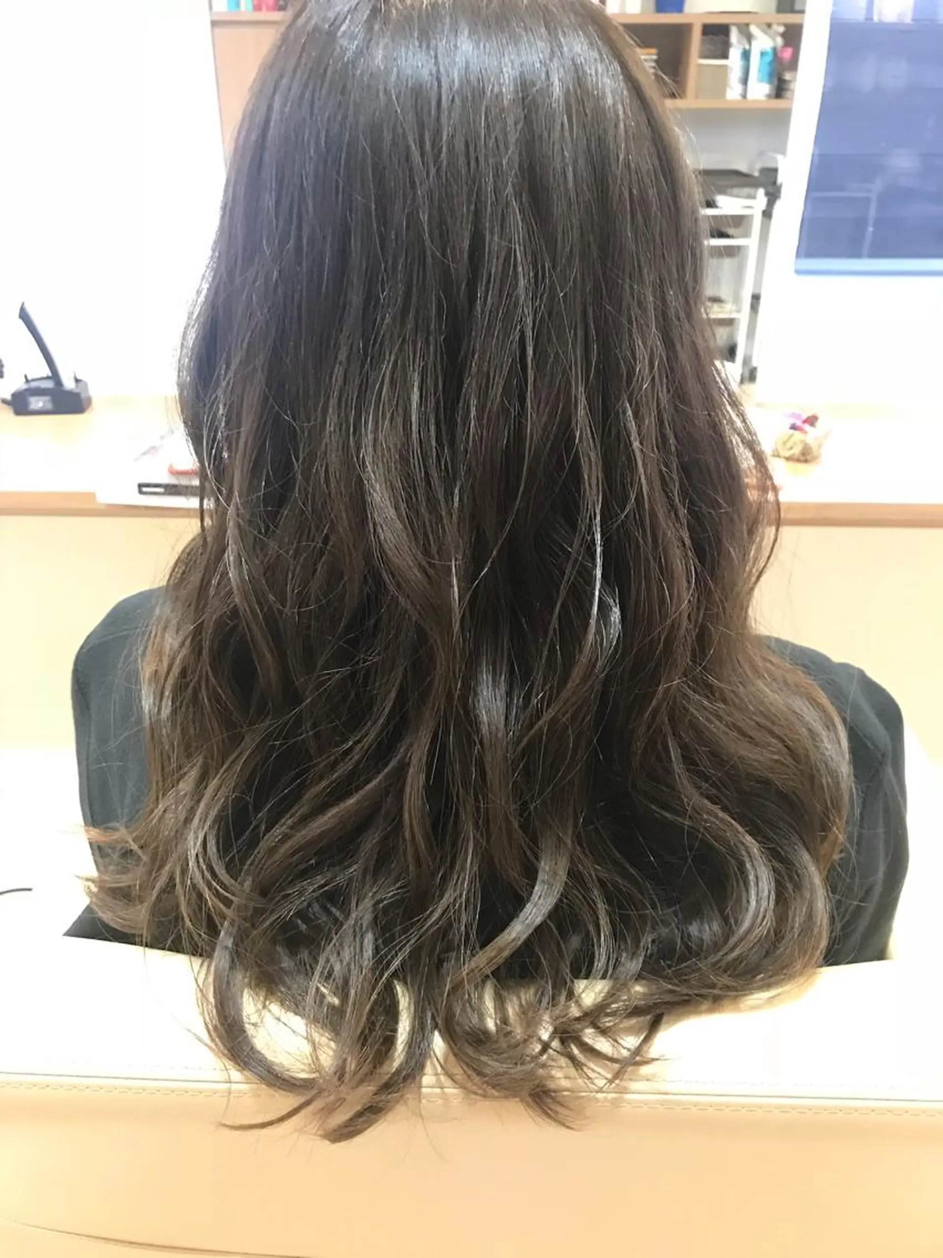 ロング カラー cyan所属・児島 杏奈のヘアスタイル
