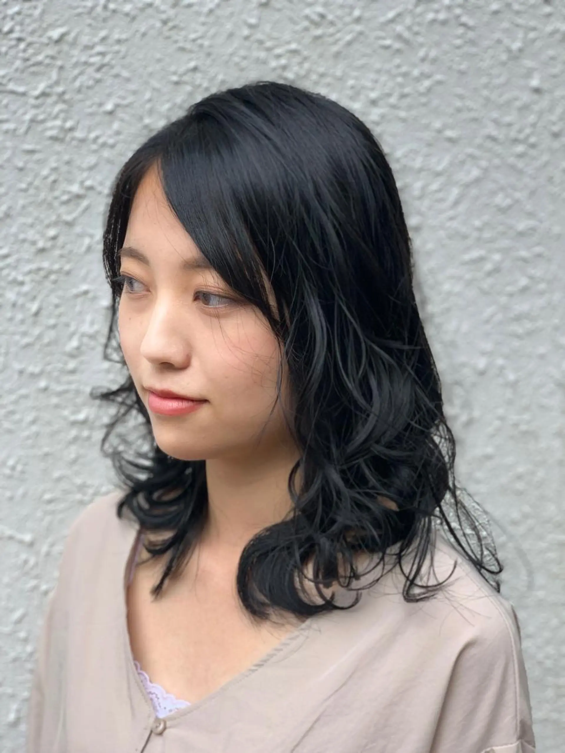 ミディアム カット 縮毛矯正 トリートメント siki. 石渡のヘアスタイル
