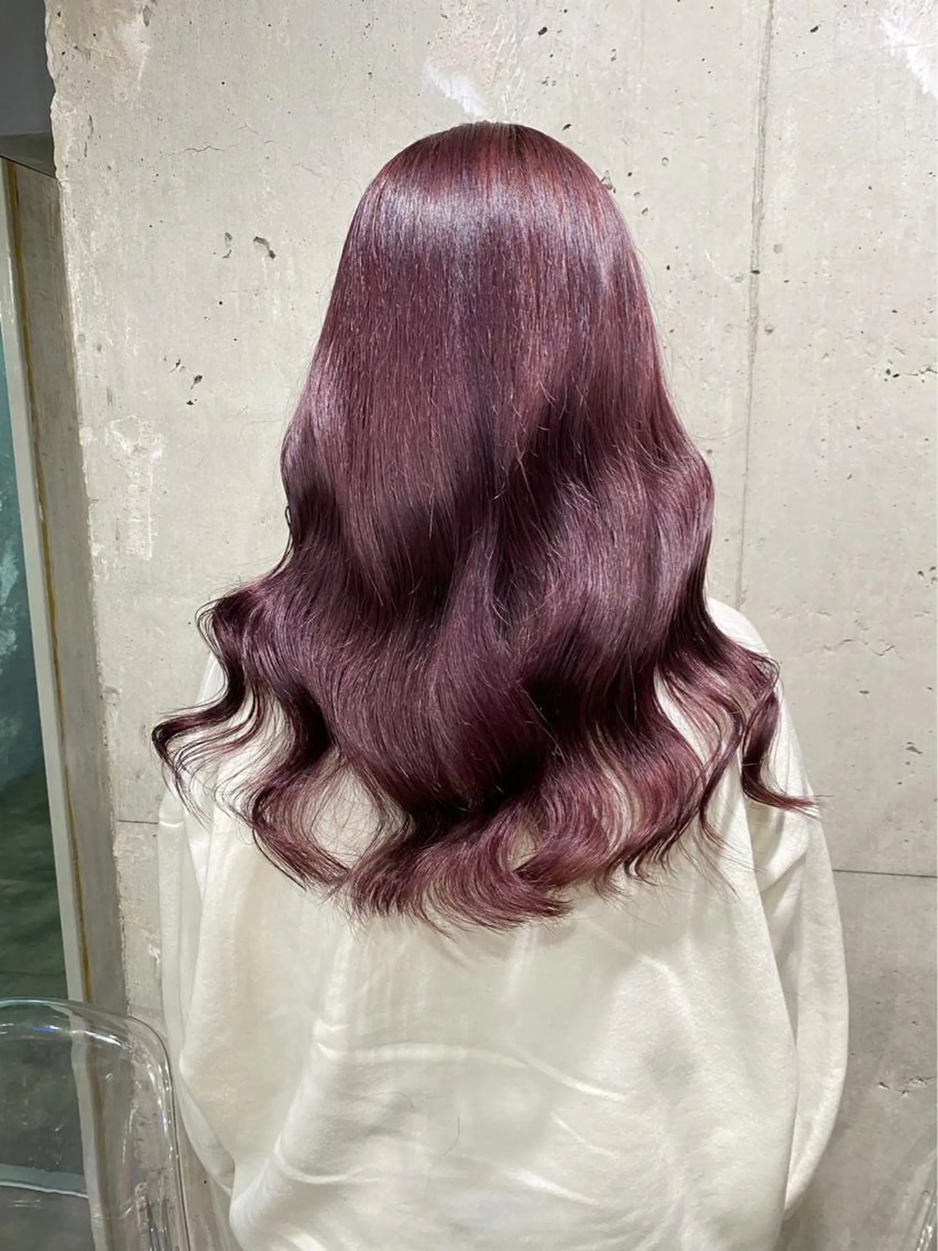 セミロング ❤︎ワンホンガーリー なハイトーンヘア❤︎のヘアスタイル