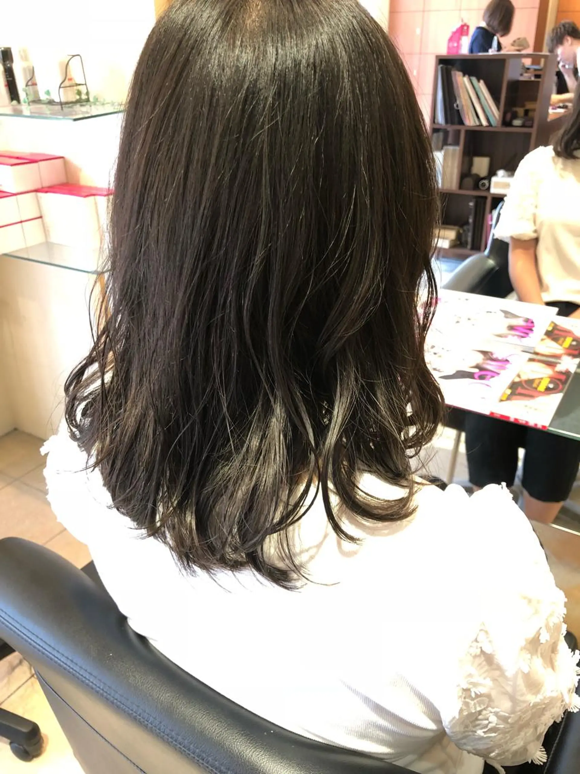 ミディアム eclat suzumiのヘアスタイル