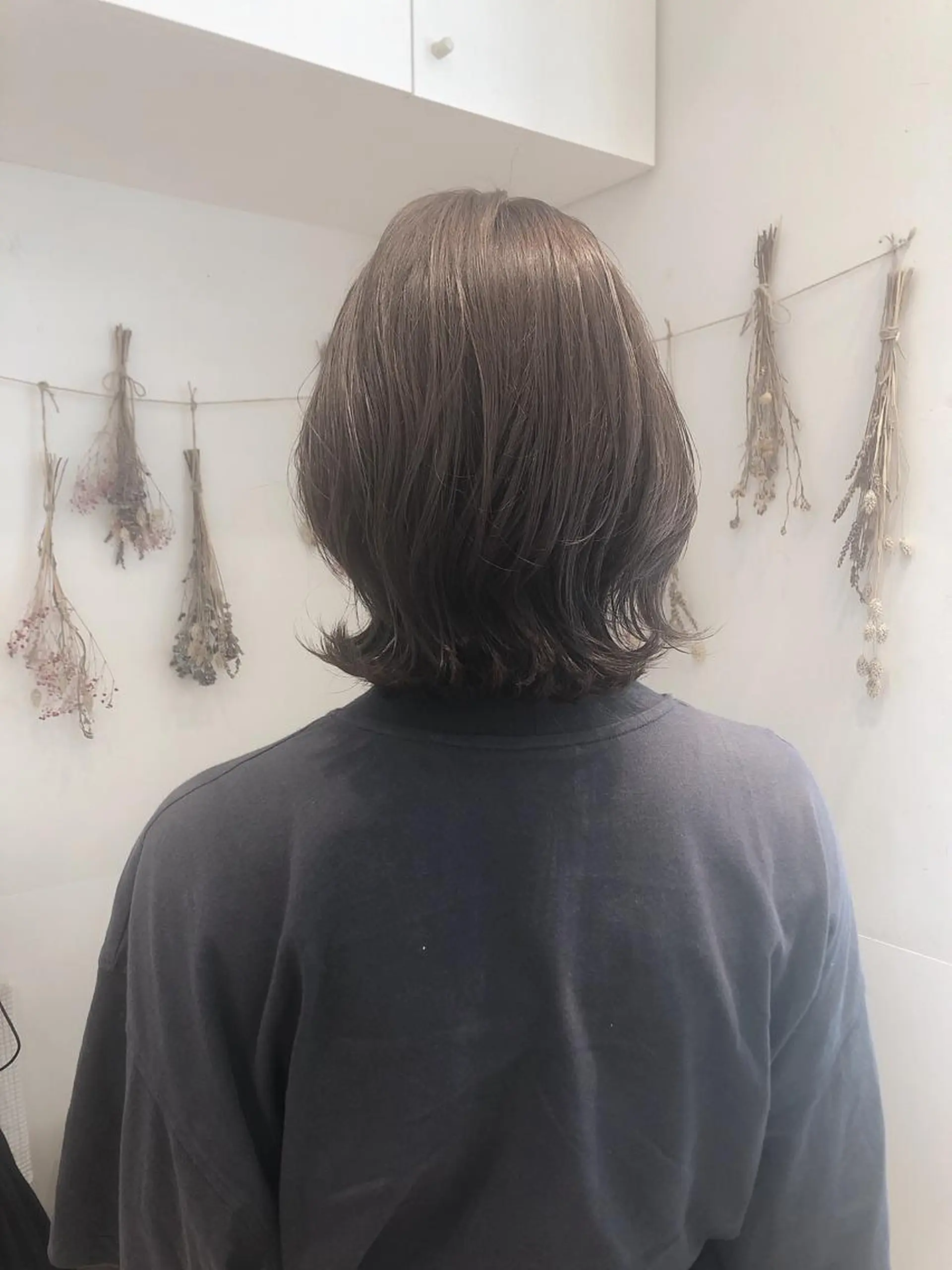 ミディアム カラー グレージュ はだゆうき @hadadan08のヘアスタイル