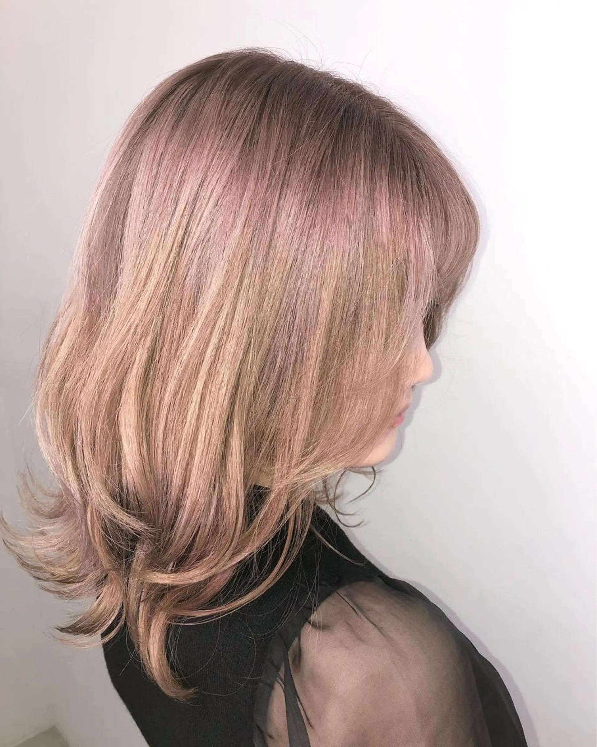 ミディアム LINOET  nagoya所属・手島 カミラのヘアスタイル
