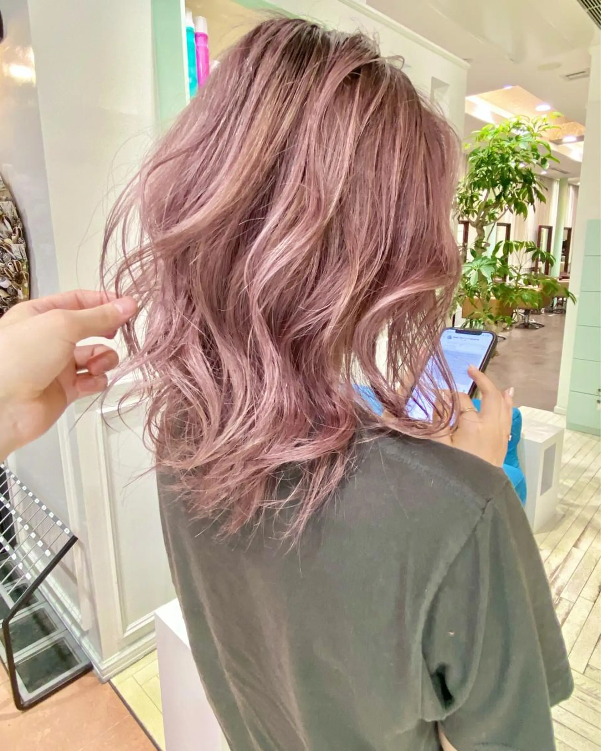 ロング カラー ヘアカラー Re:ta Hair 飯田淳平のヘアスタイル