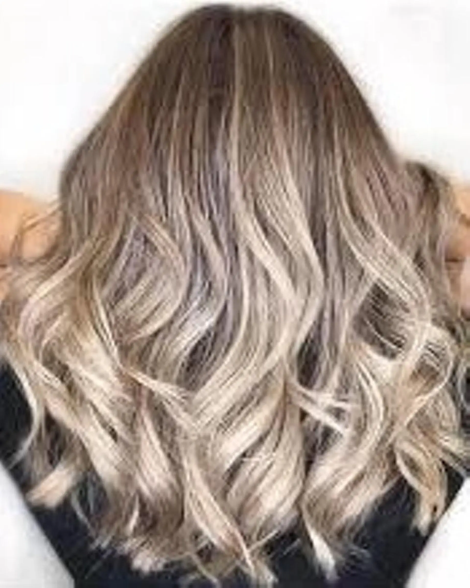 ロング ヘアアレンジ カラー バレイヤージュ グラデーションカラー レイヤーカット ace share salon所属・桑原 祥のヘアスタイル