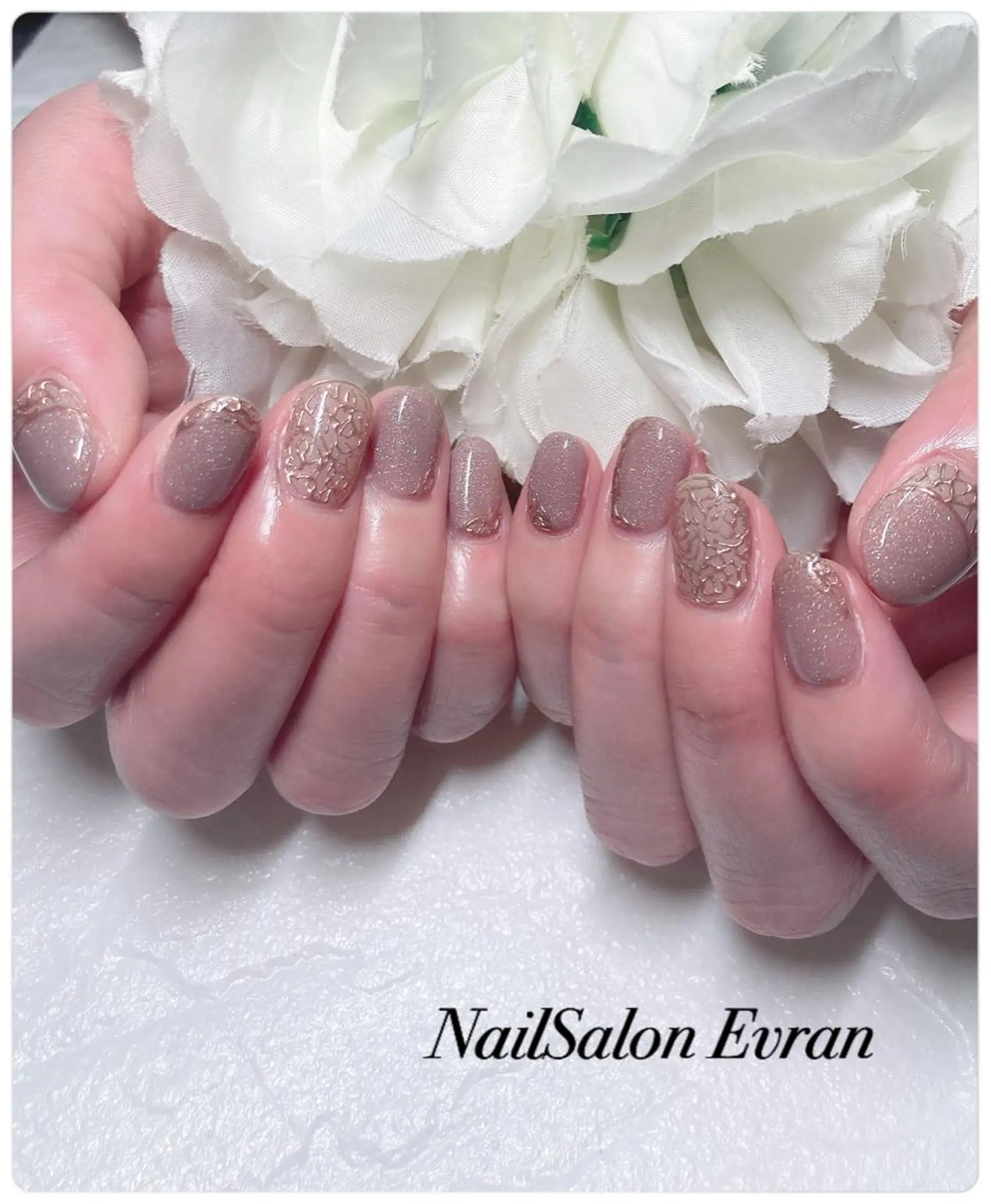 ネイル アートネイル フレンチネイル マグネットネイル 持ち込み ニュアンスネイル ハンドネイル Nail salon Evranのネイルデザイン