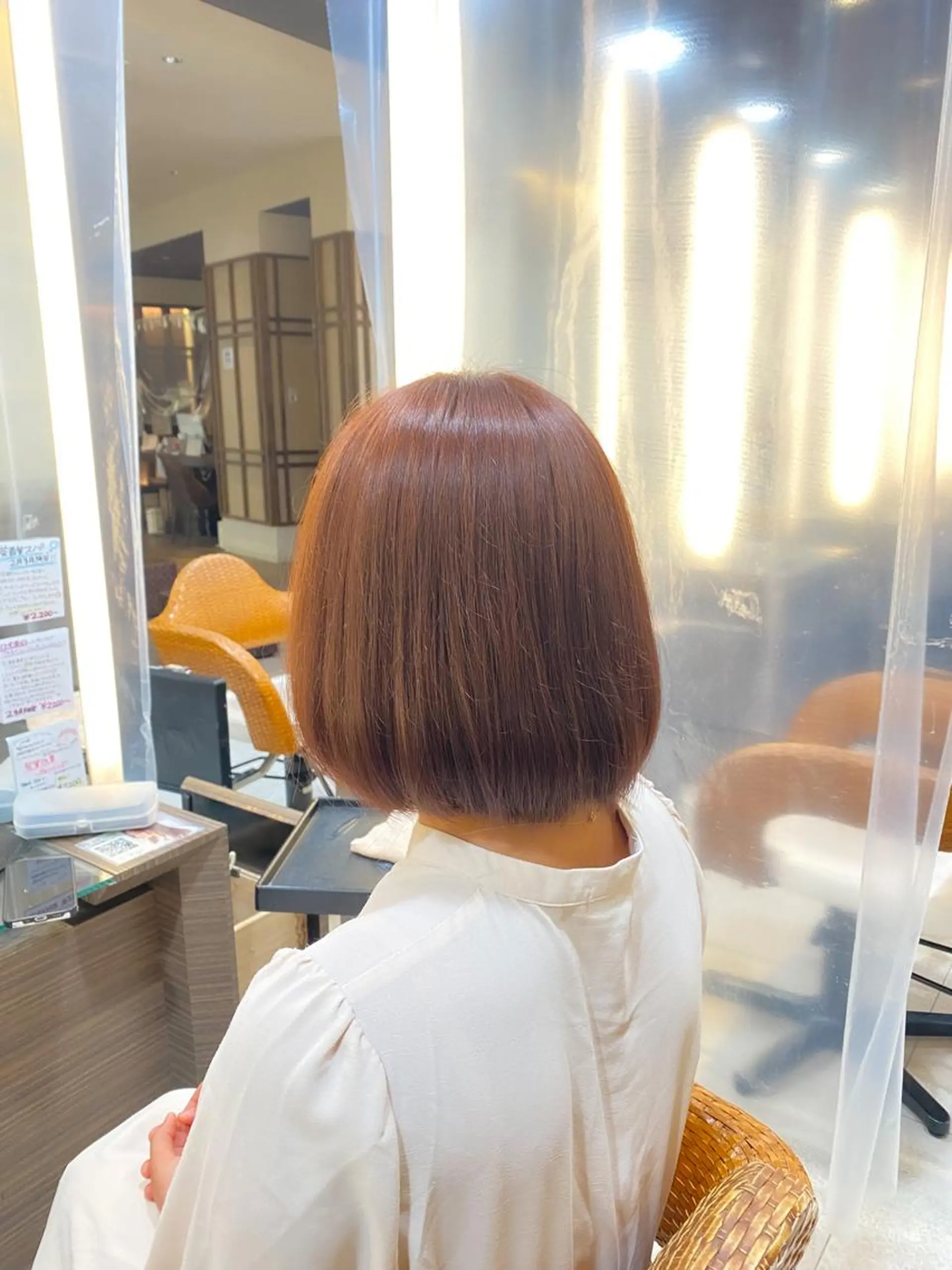 ミディアム カラー カット トリートメント スパイラル波巻き パーマ井本汰壱のヘアスタイル