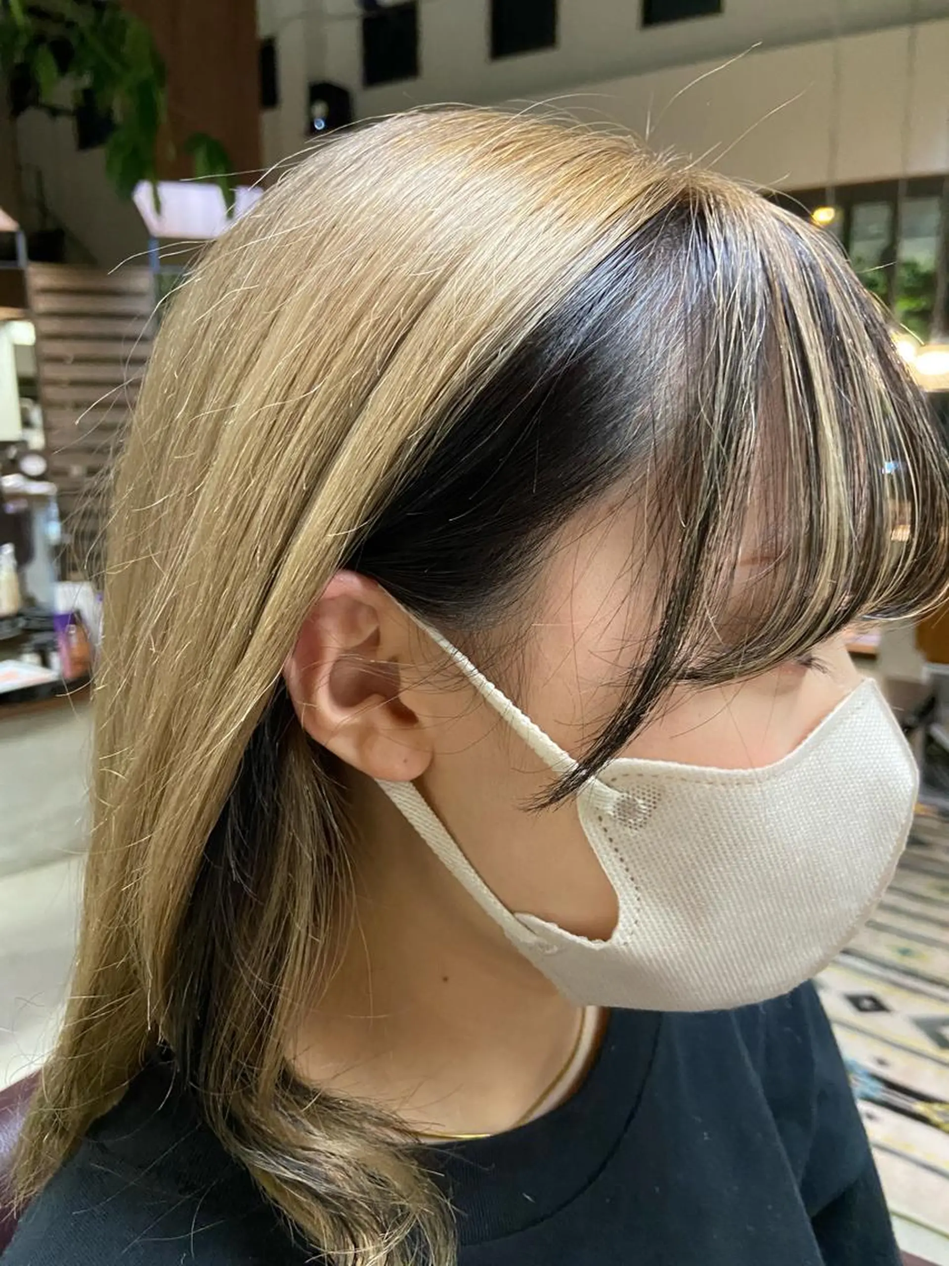 セミロング ヘアカラー 千上 結希奈のヘアスタイル