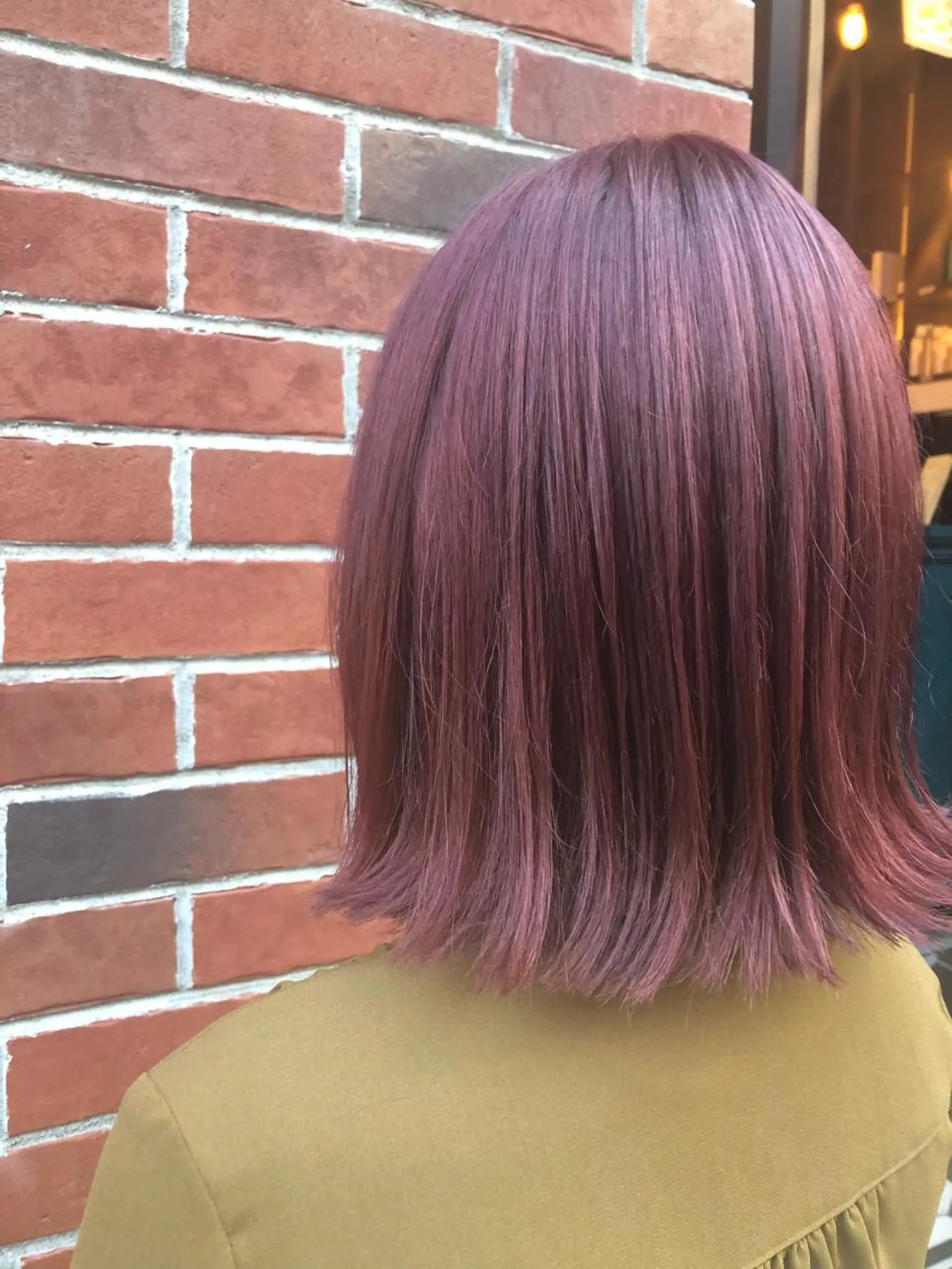 ミディアム 小林 愛花のヘアスタイル