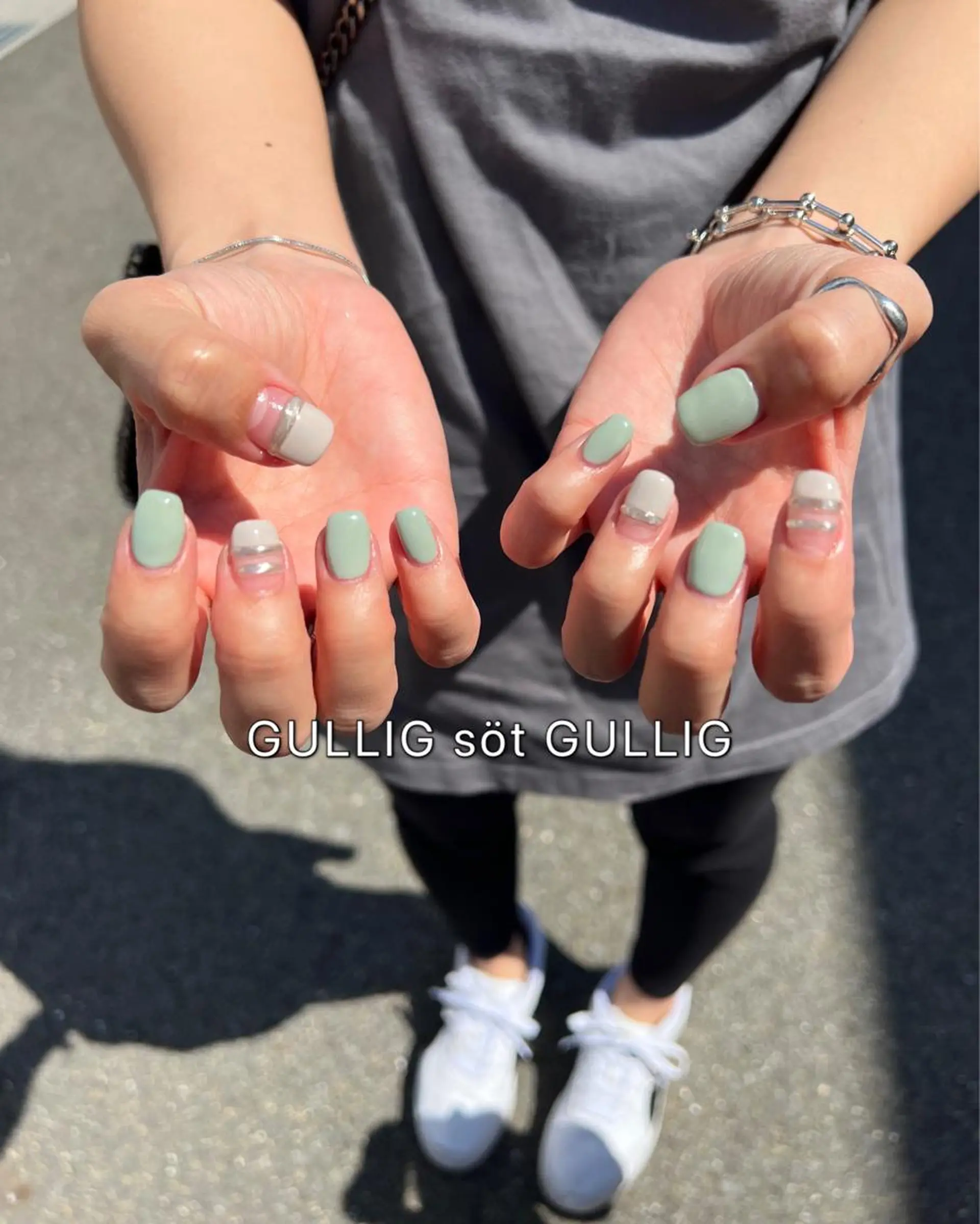 ネイル GULLIG söt GULLIGのネイルデザイン