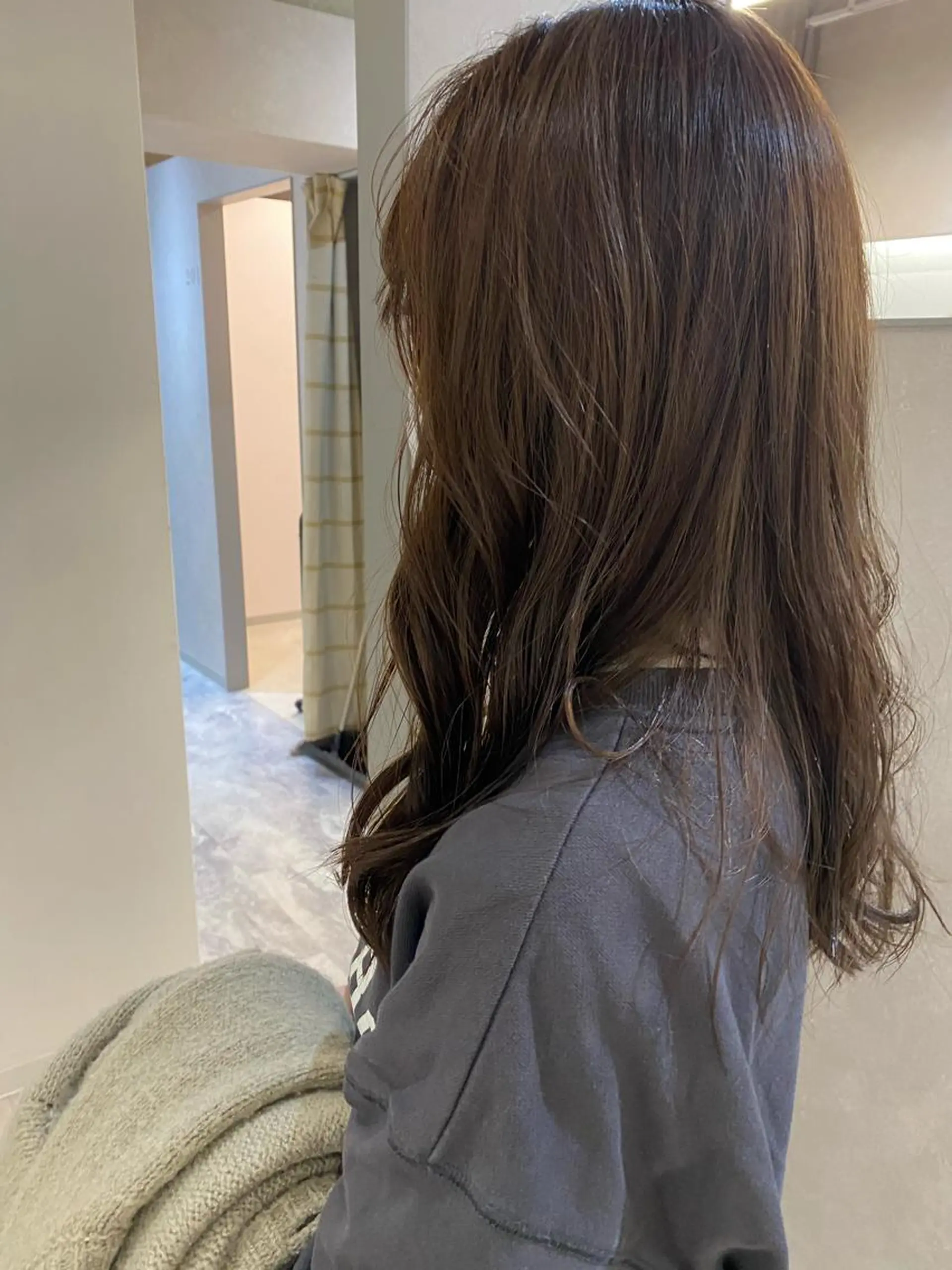 カラー HAZEL所属・大山 茶子のヘアスタイル