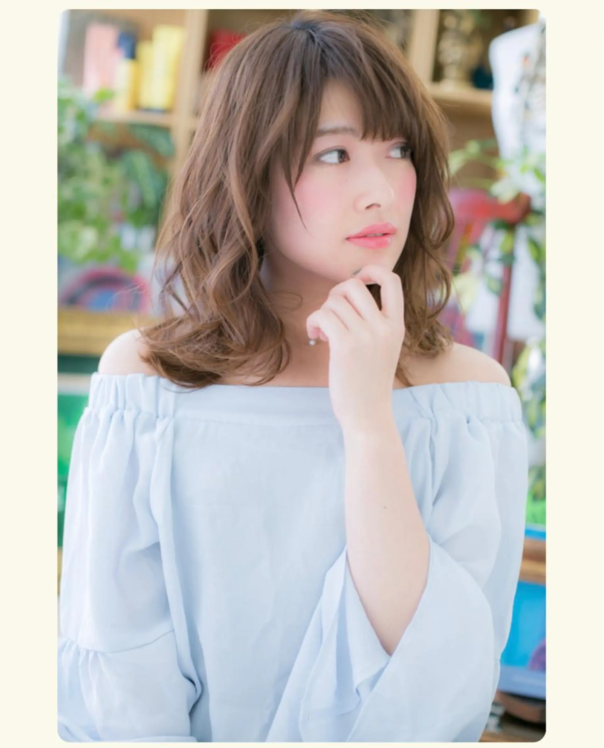 セミロング cover　hair　bliss上尾店所属・中舘 安津子のヘアスタイル