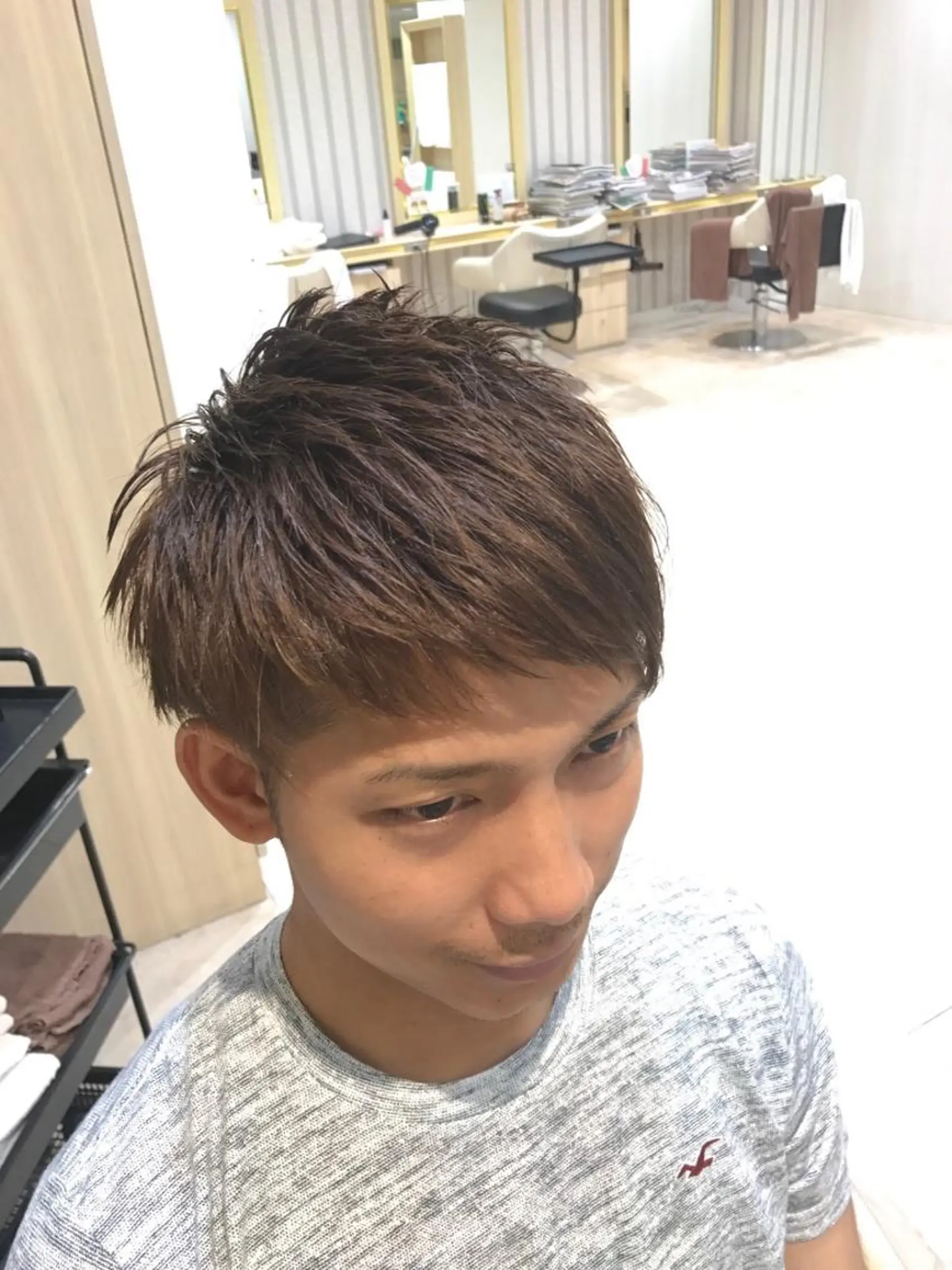 ショート カット ヘアカラー Ash 中岡ゆうたのヘアスタイル