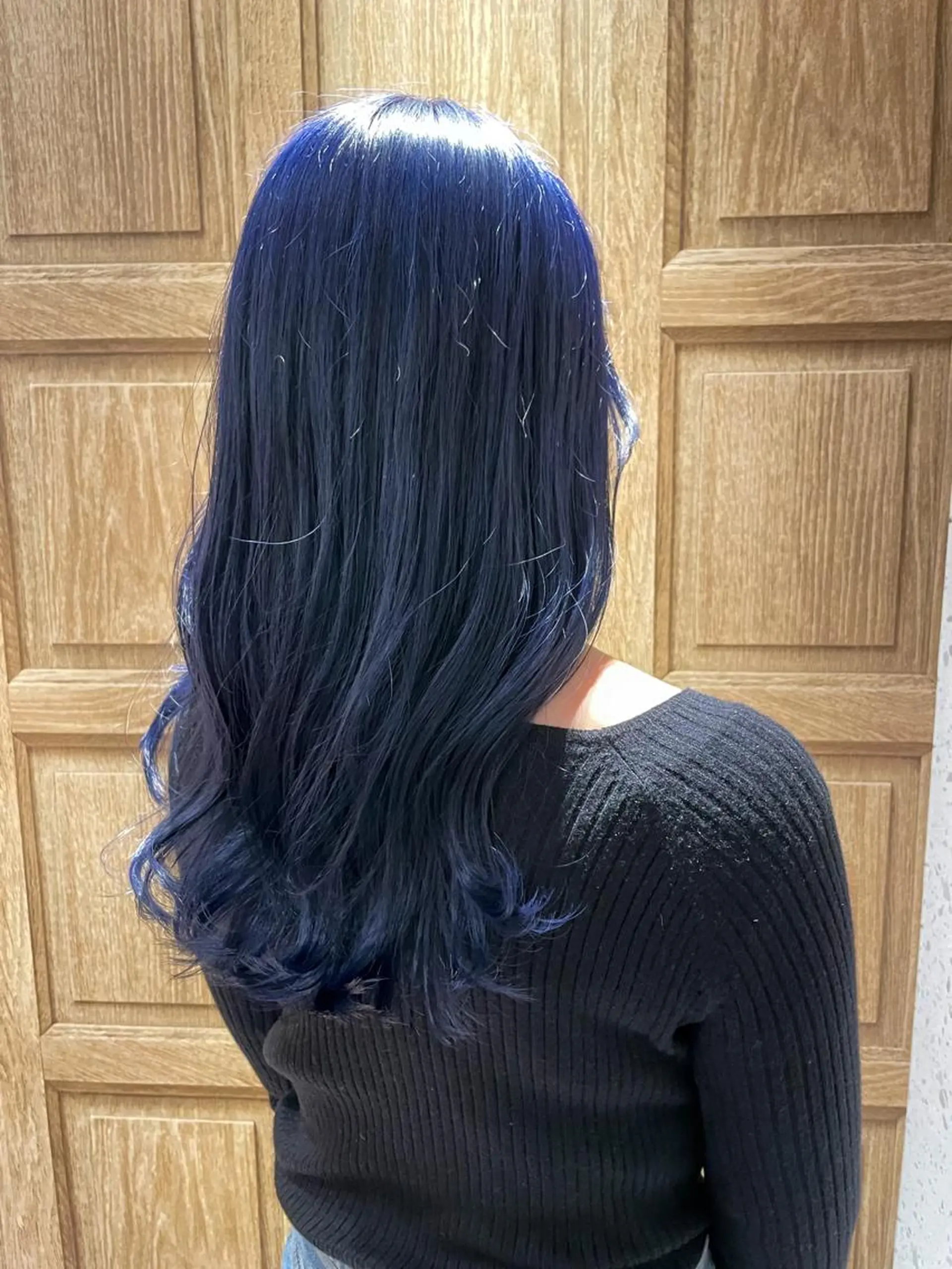 カラー 黒髪 ブリーチ ブルーカラー ブルーブラック moon所属・【メンズ特化】 畑山莉央のヘアスタイル