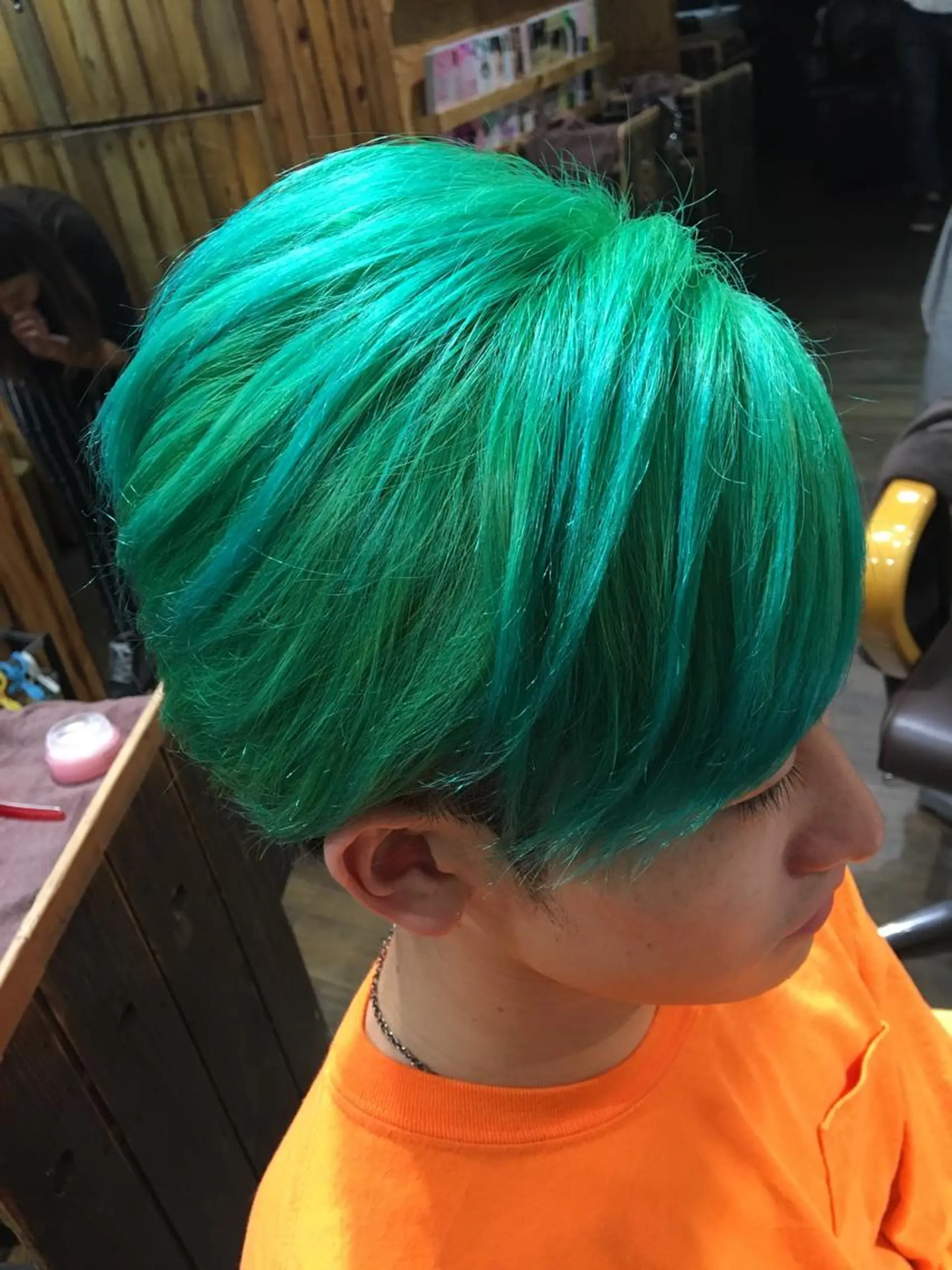 ショート カラー メンズ ヘアカラー IwAsh大和駅前店所属・IwAsh大和駅前店 河野亜里香のヘアスタイル