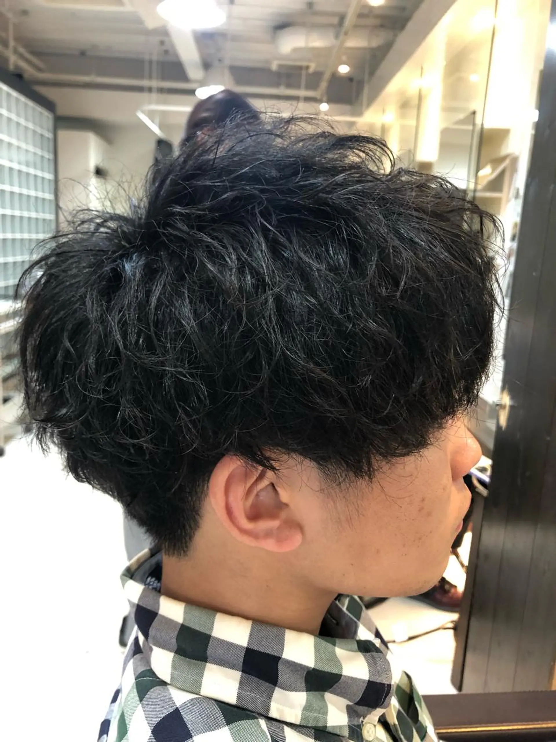 ショート パーマ メンズ カット パーマ カ レラのヘアスタイル