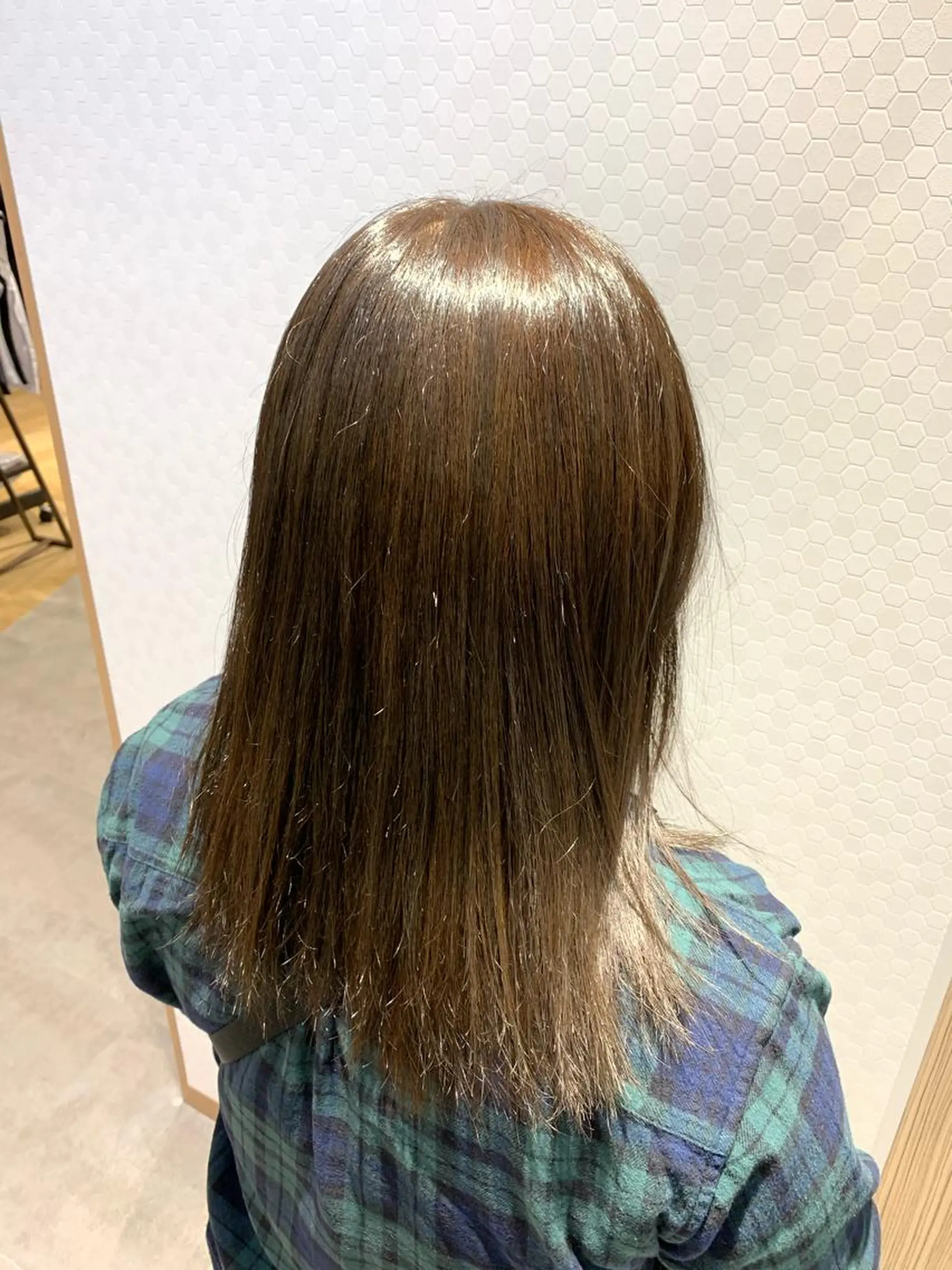 セミロング カラー 大橋 一智のヘアスタイル