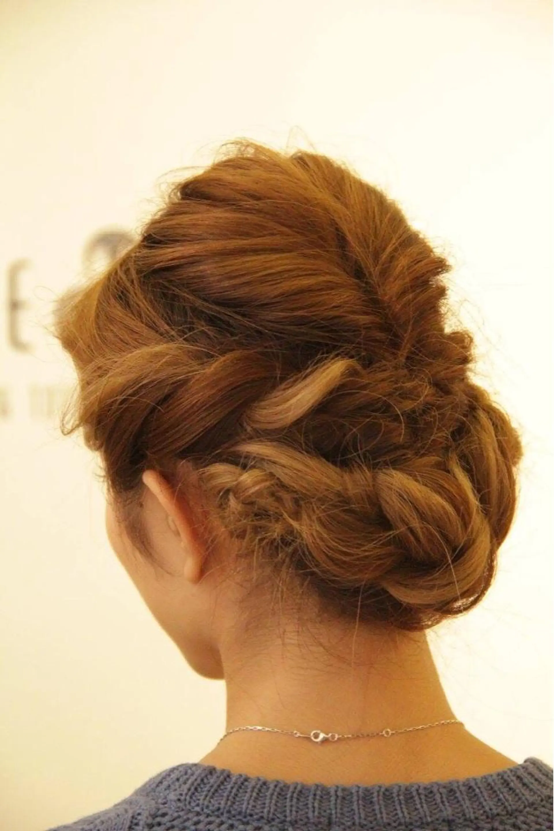 ヘアアレンジ 吉岡 三四朗のヘアスタイル