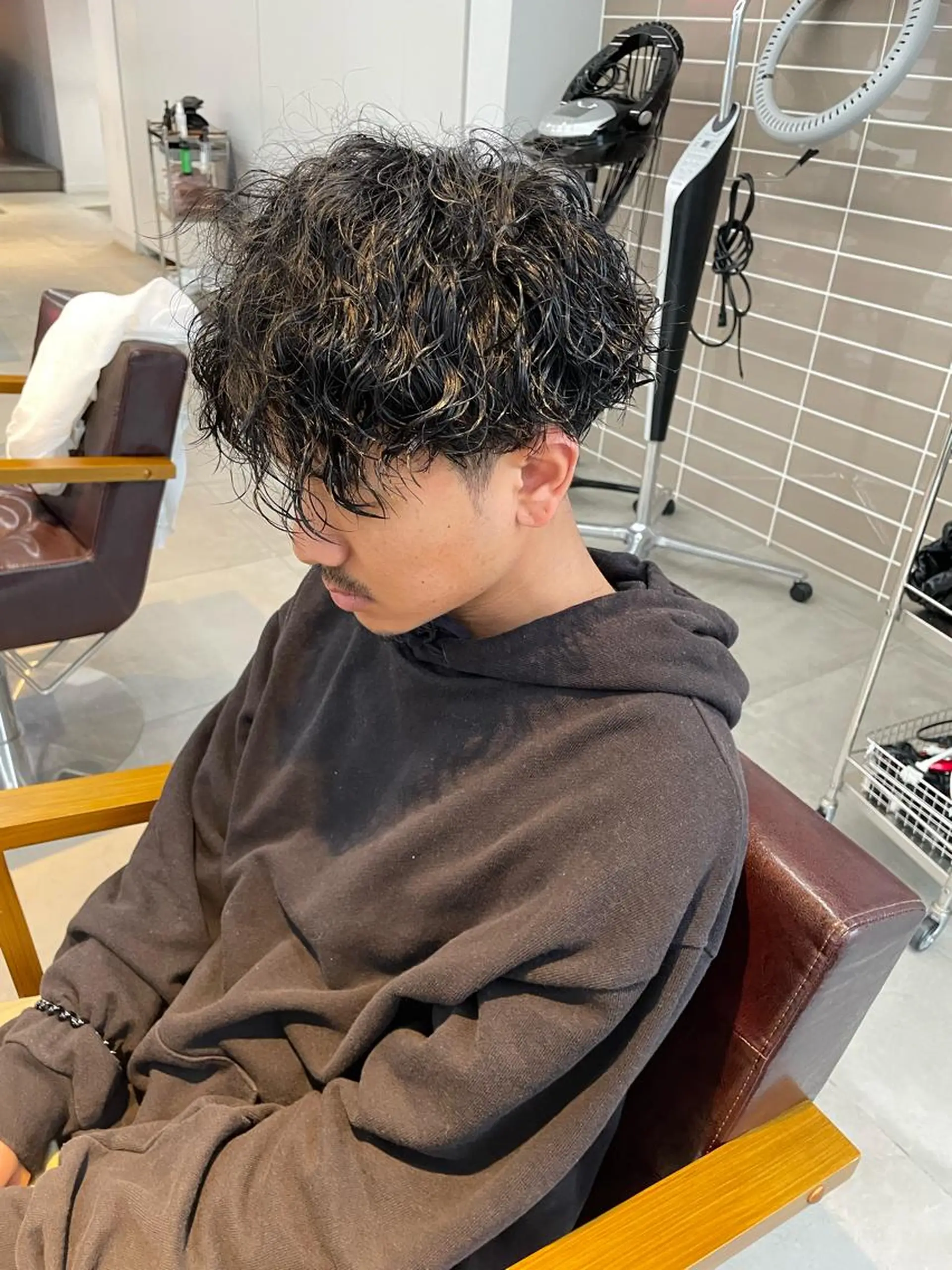 ショート パーマ メンズ カット パーマ 辻堂メンズ特化 メンズパーマ鈴木優哉のヘアスタイル