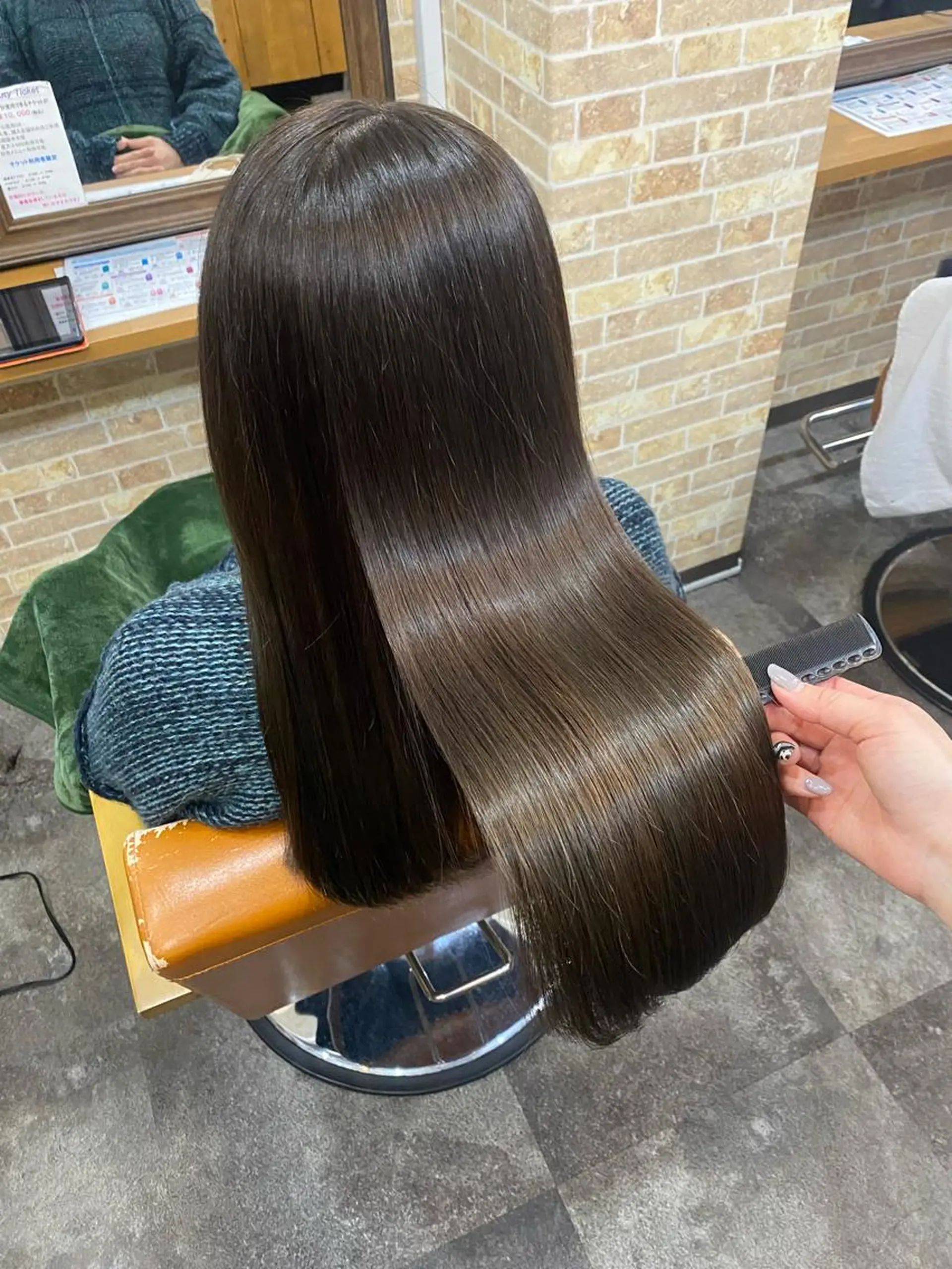 ロング 髪質改善 🤍erikaのヘアスタイル
