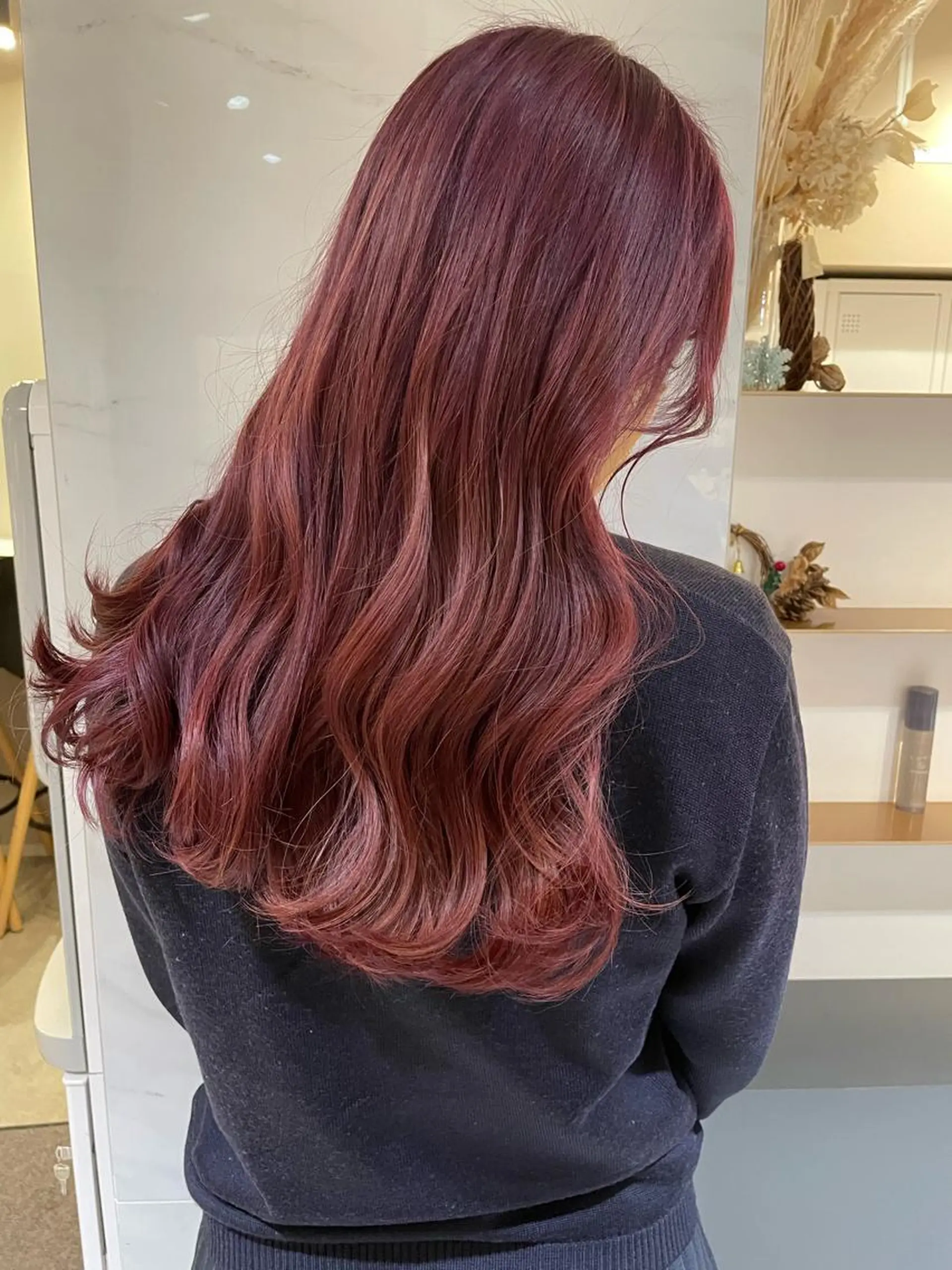 カラー アッシュ ベージュカラー ブリーチ 透明感カラー グレージュ 石山 洸平のヘアスタイル