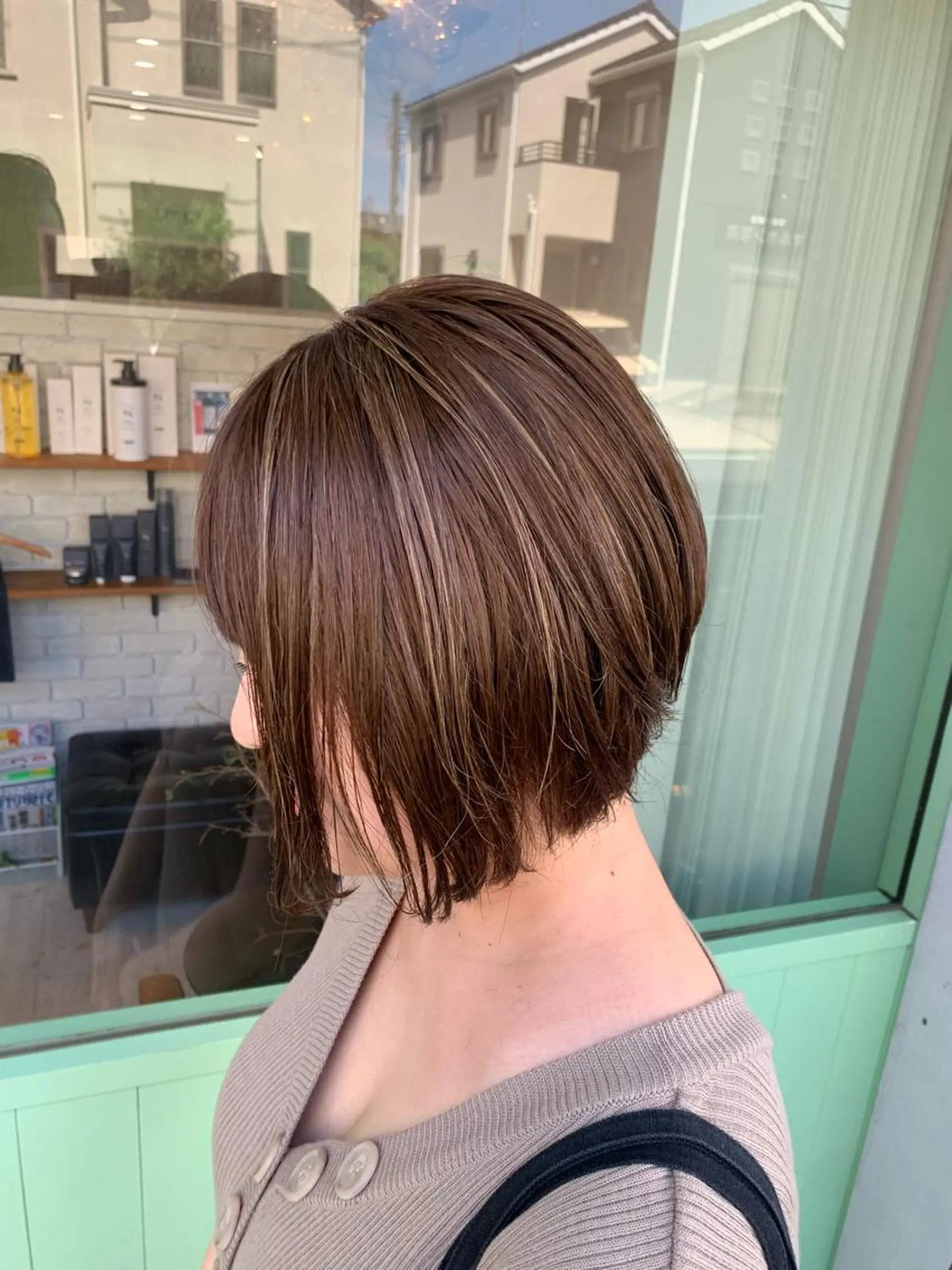ショート カラー ハイライトカラー ボブ ハイライト カット ヘアカラー トリートメント schon 仙台のヘアスタイル