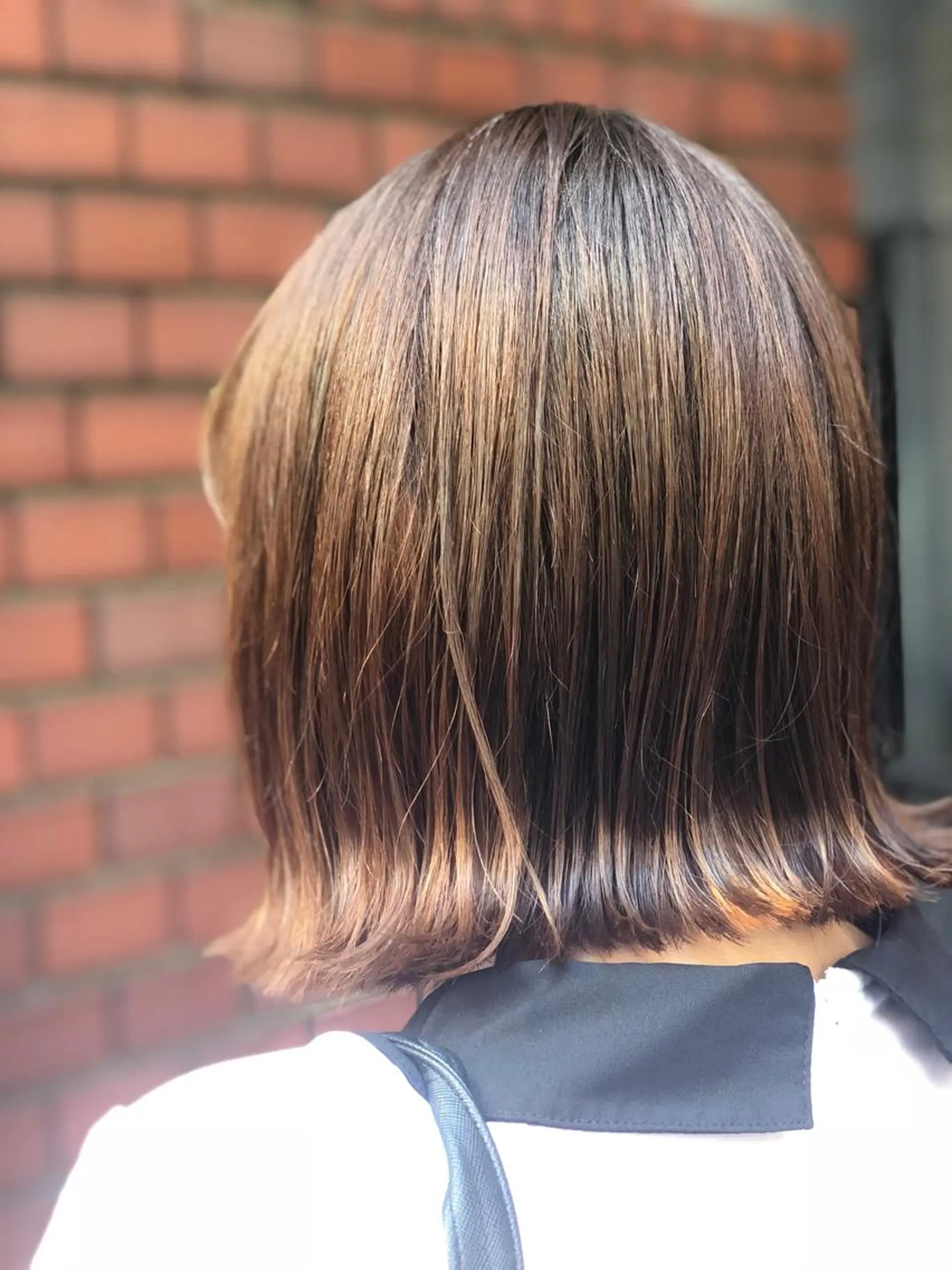 ミディアム 切りっぱなしボブ ボブ 外ハネヘア EYEstylist ·ai MOERIのマツエク・マツパデザイン