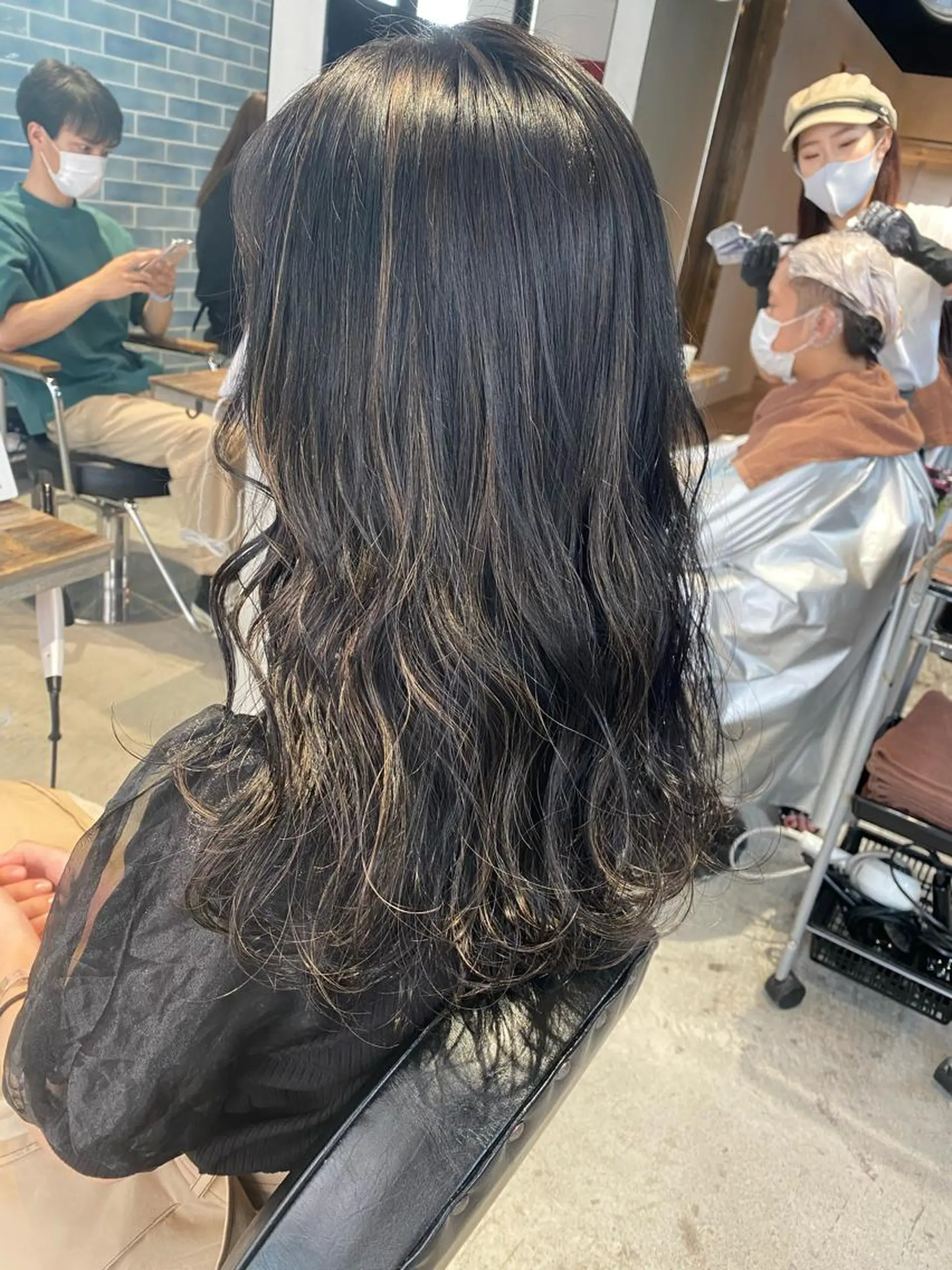 ロング カラー ヘアカラー トリートメント 髪質改善🌟透明感 🌟三塚有紀子のヘアスタイル