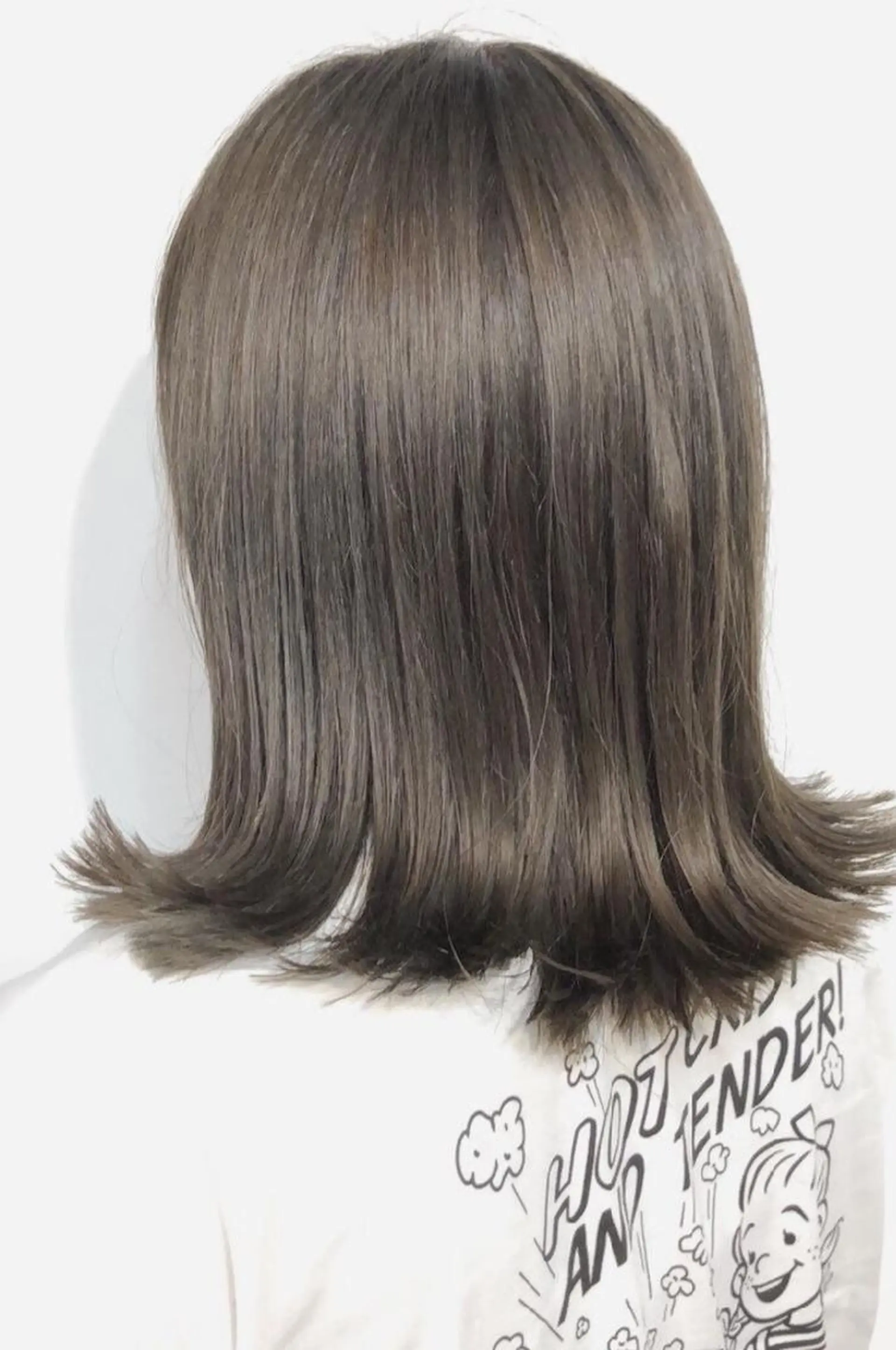 ミディアム アッシュ Laissez Deuxのヘアスタイル