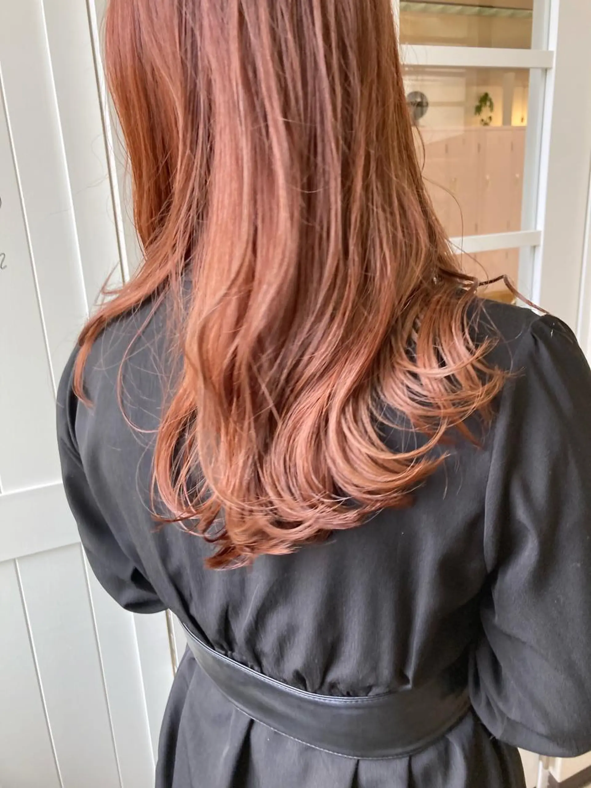 ロング カラー ベージュカラー オレンジ オレンジベージュ ピンクカラー ピンクオレンジベージュ カット ヘアカラー 小木曽智美 /ボブ/ショートのヘアスタイル