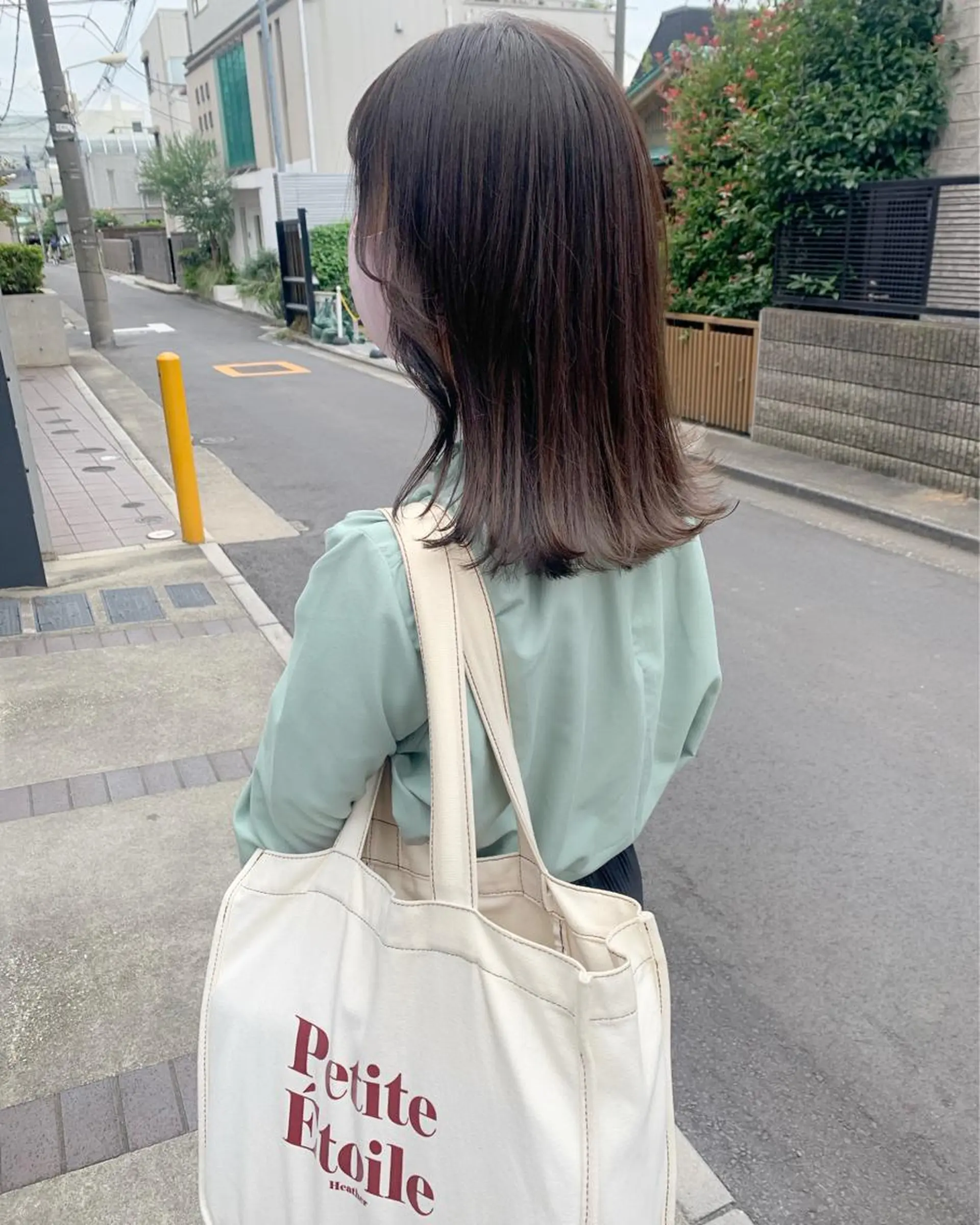 ミディアム カット トリートメント 柔らかブラウン/顔周 りレイヤー♡ユウシのヘアスタイル