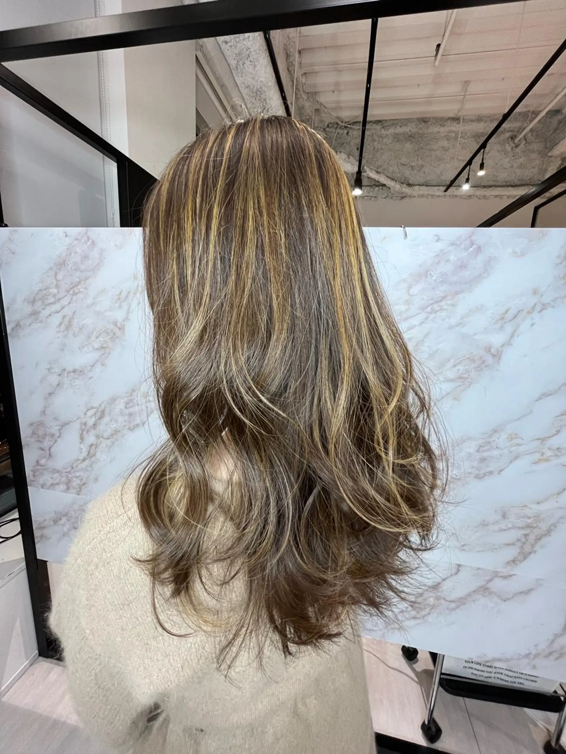 セミロング カット ヘアカラー トリートメント 髪質改善IENA店長 小泉拓のヘアスタイル