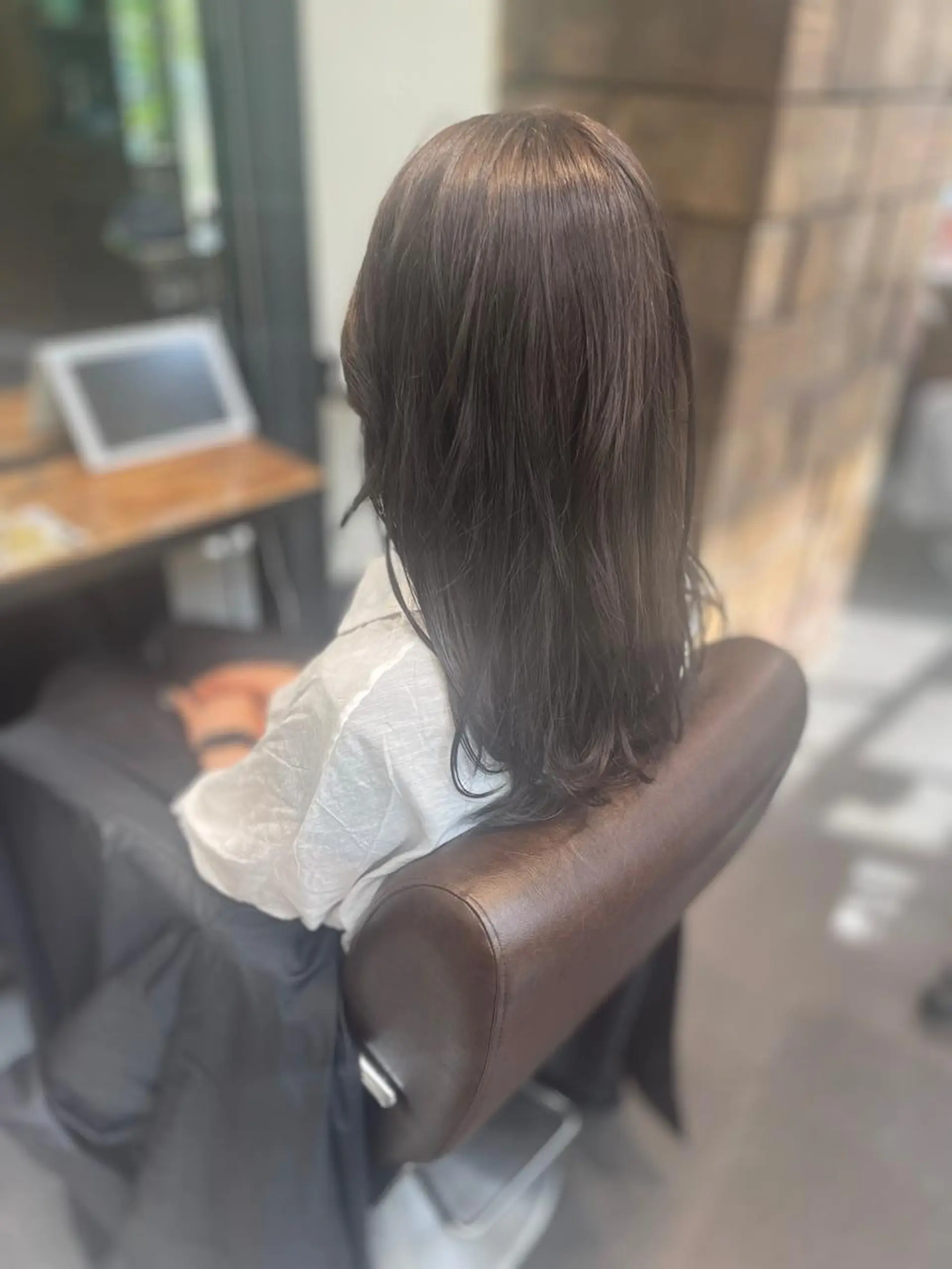 セミロング カラー カット ヘアカラー ブリーチ＆縮毛矯正 🧸tomoki🧸のヘアスタイル